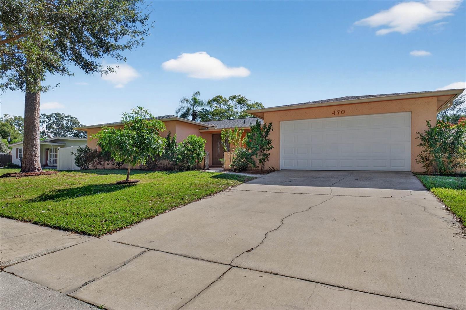 CARRIAGE HILL UNIT 4 - Residential