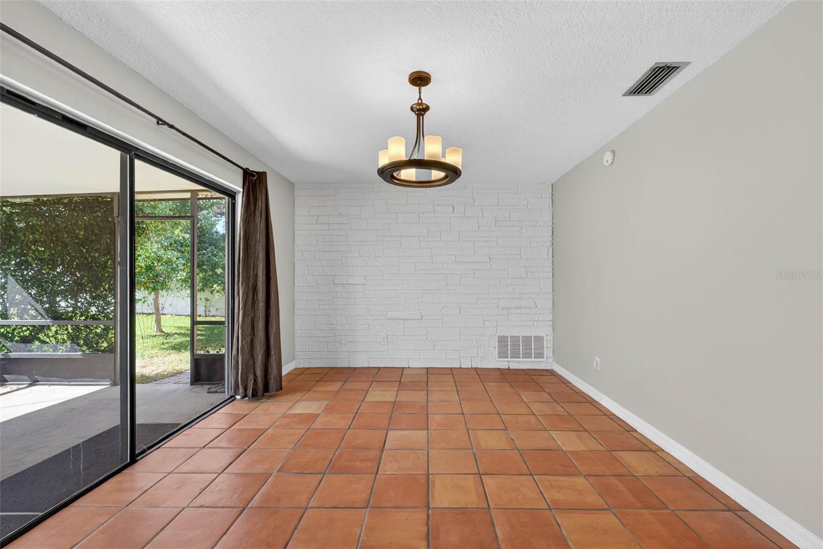 CARRIAGE HILL UNIT 4 - Residential