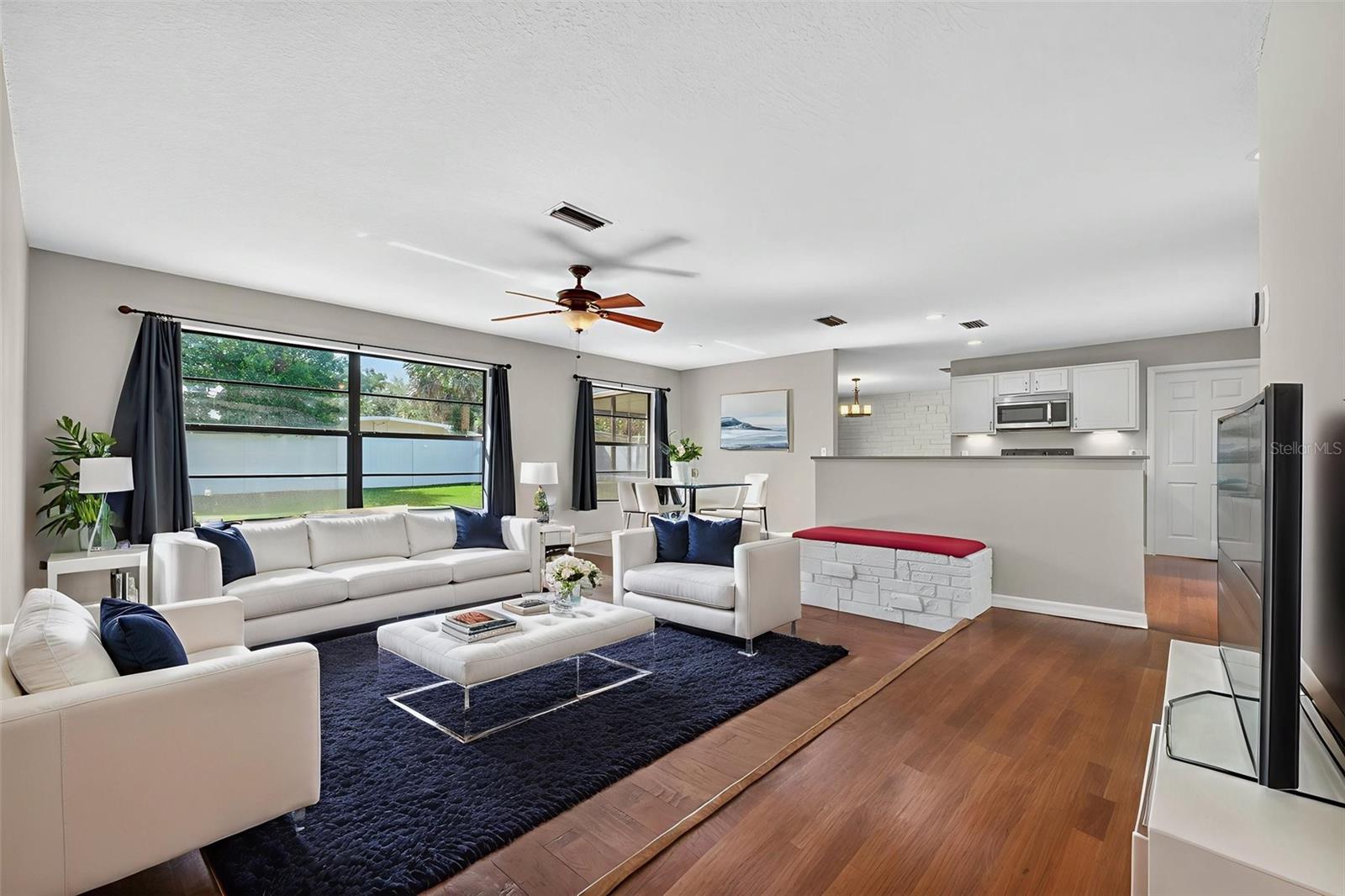 CARRIAGE HILL UNIT 4 - Residential