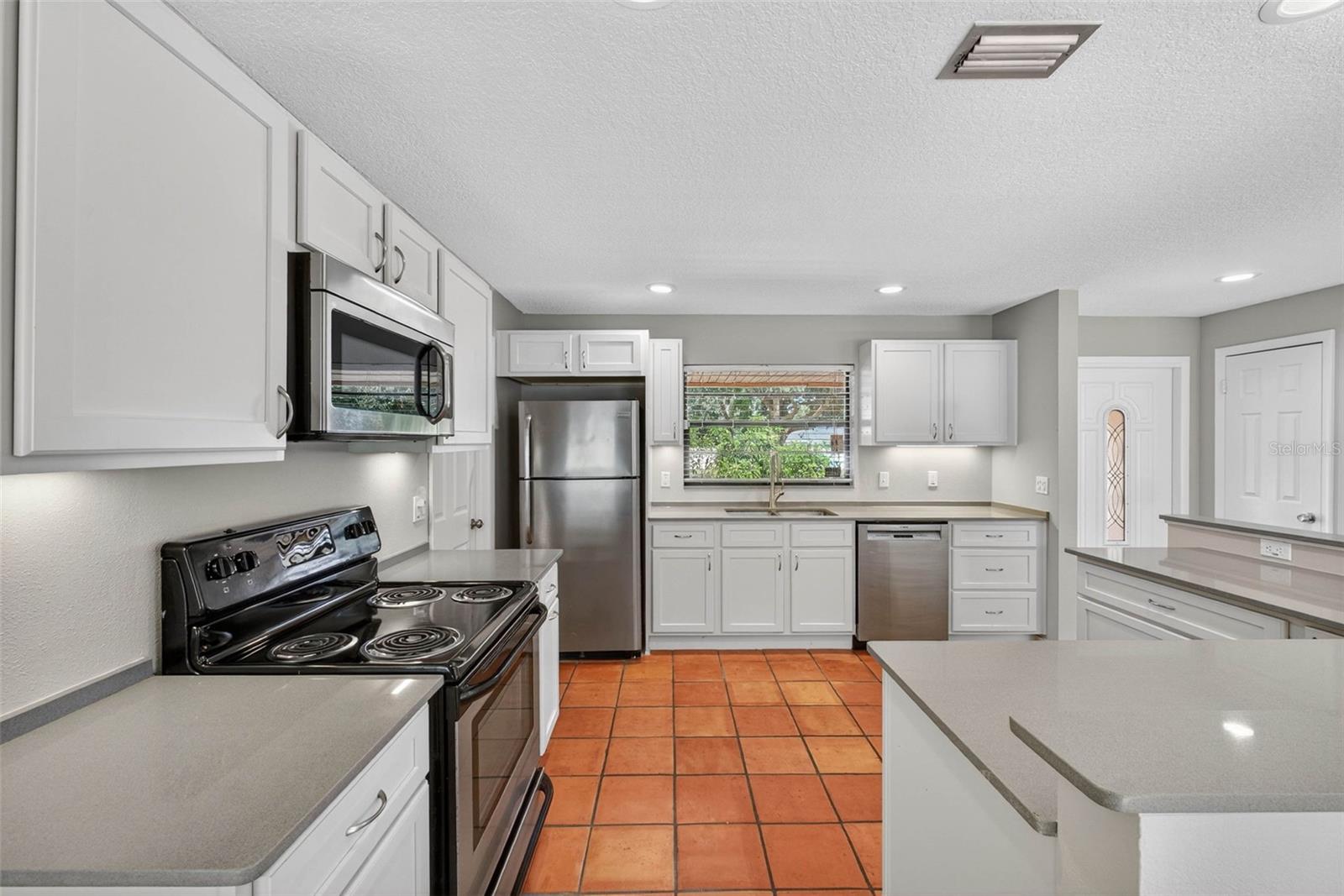 CARRIAGE HILL UNIT 4 - Residential