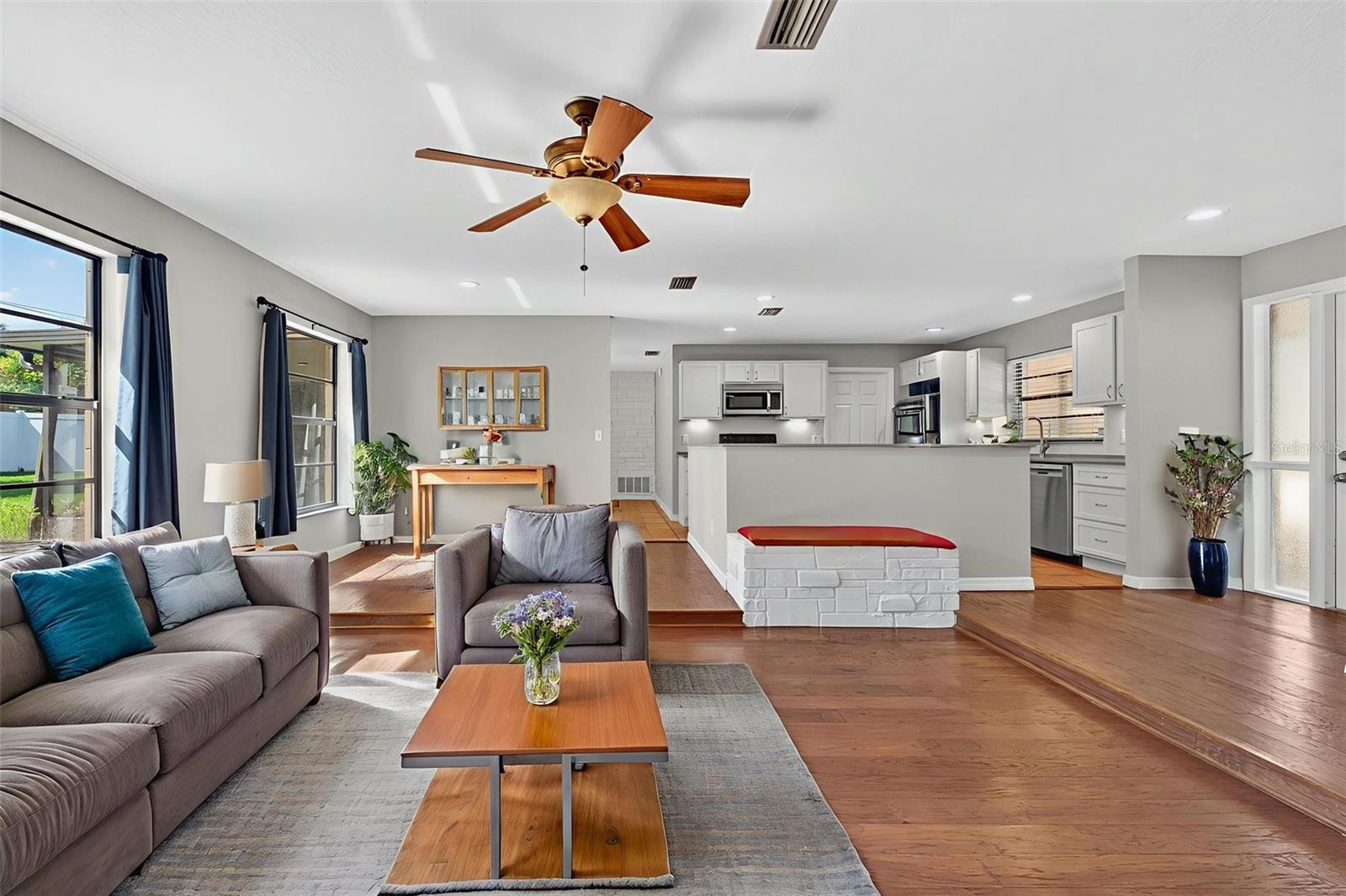 CARRIAGE HILL UNIT 4 - Residential