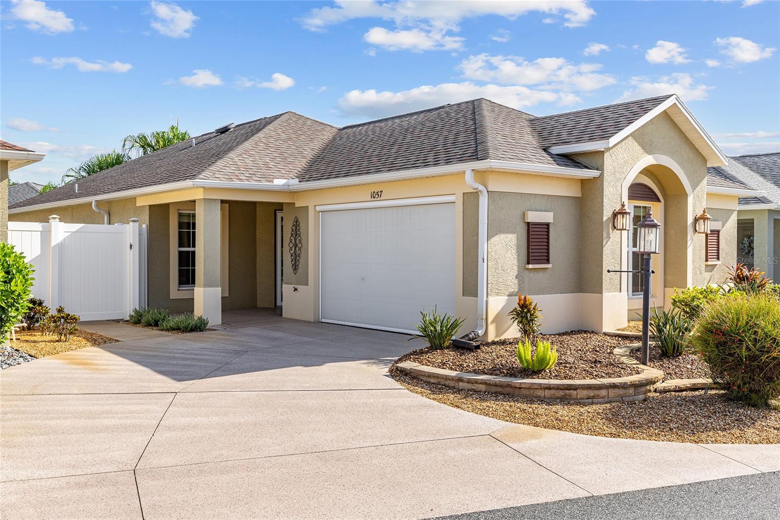 1057 CARVER COURT