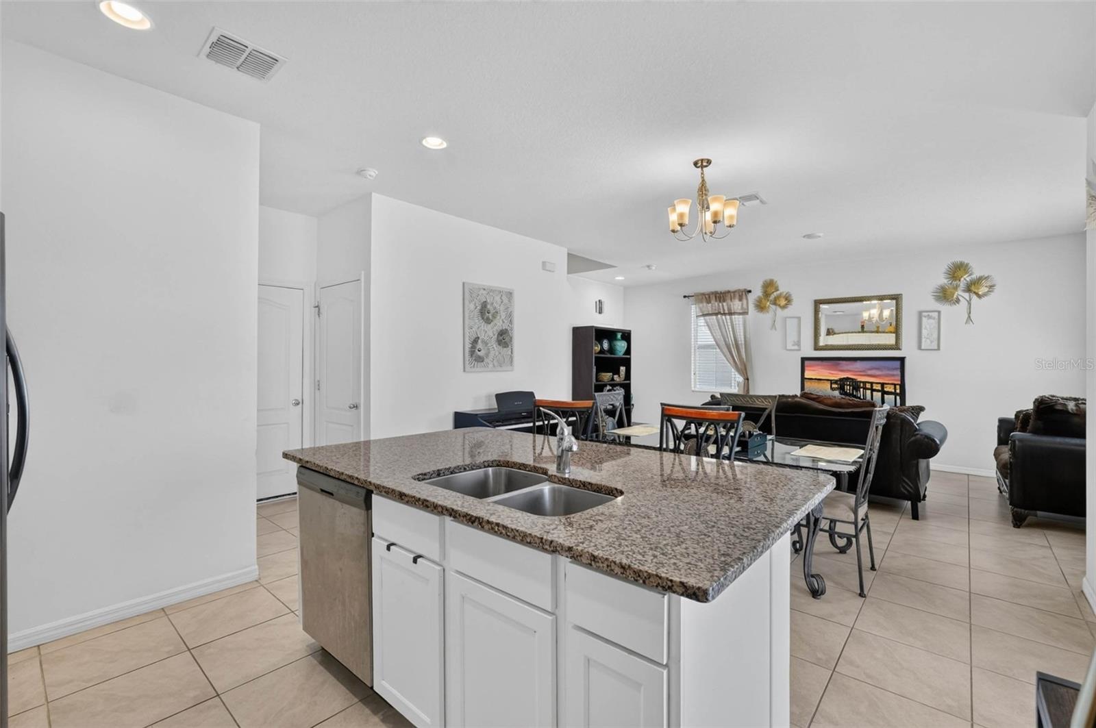 1655 PHAM DRIVE