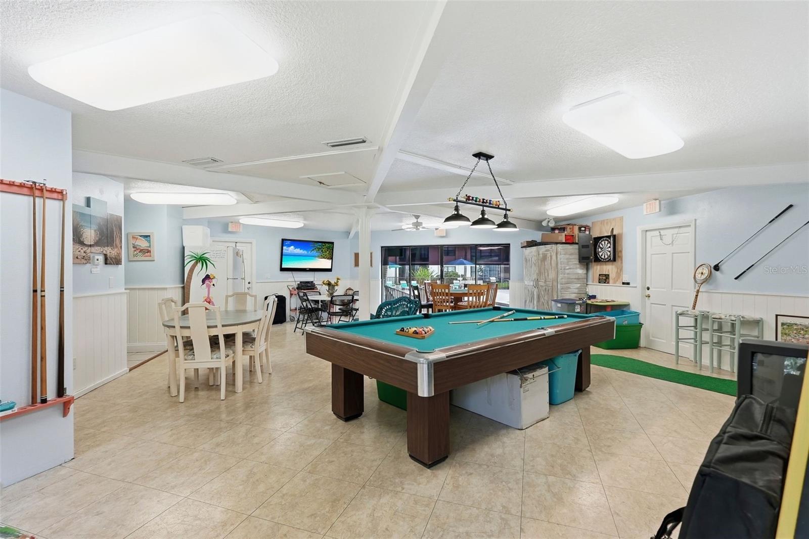 VILLAS DE GOLF CONDO - Residential