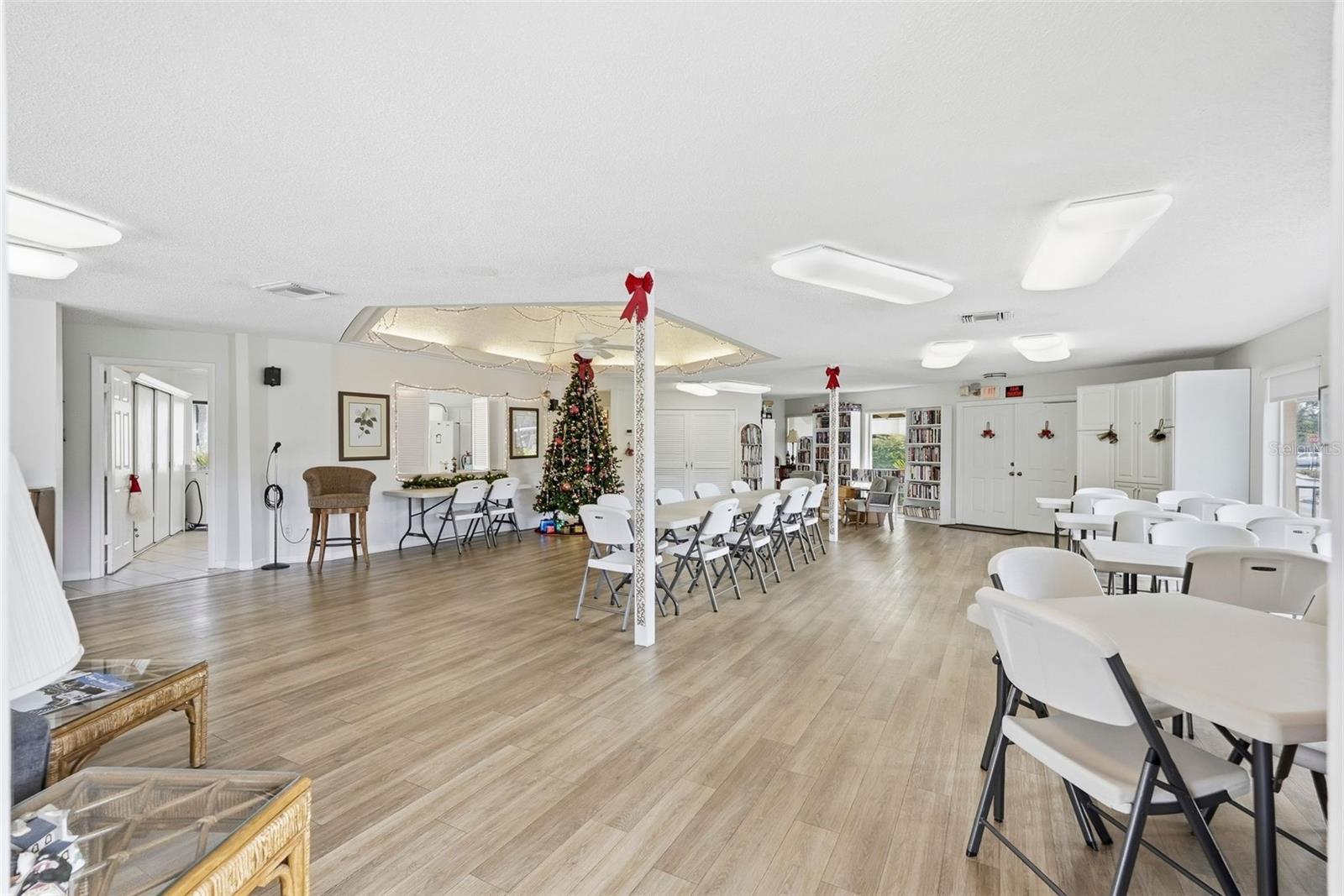 VILLAS DE GOLF CONDO - Residential