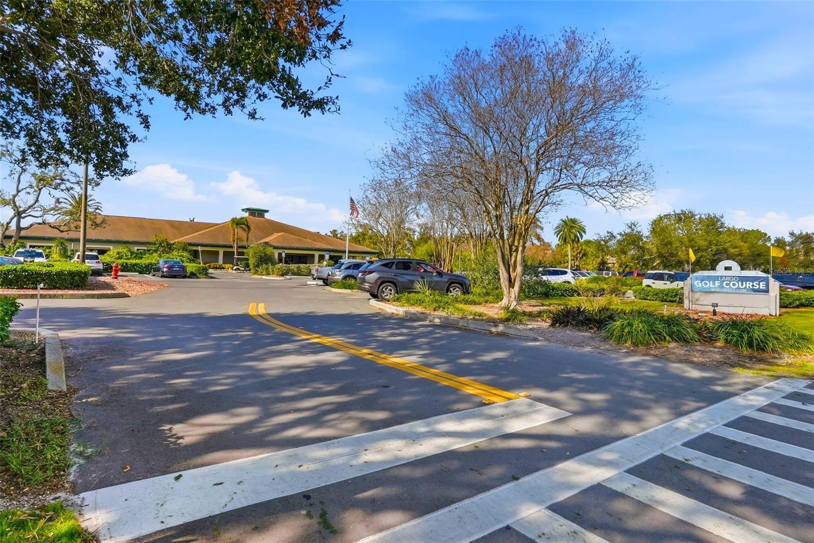 VILLAS DE GOLF CONDO - Residential