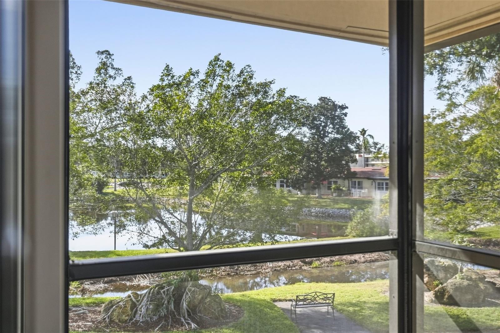 VILLAS DE GOLF CONDO - Residential