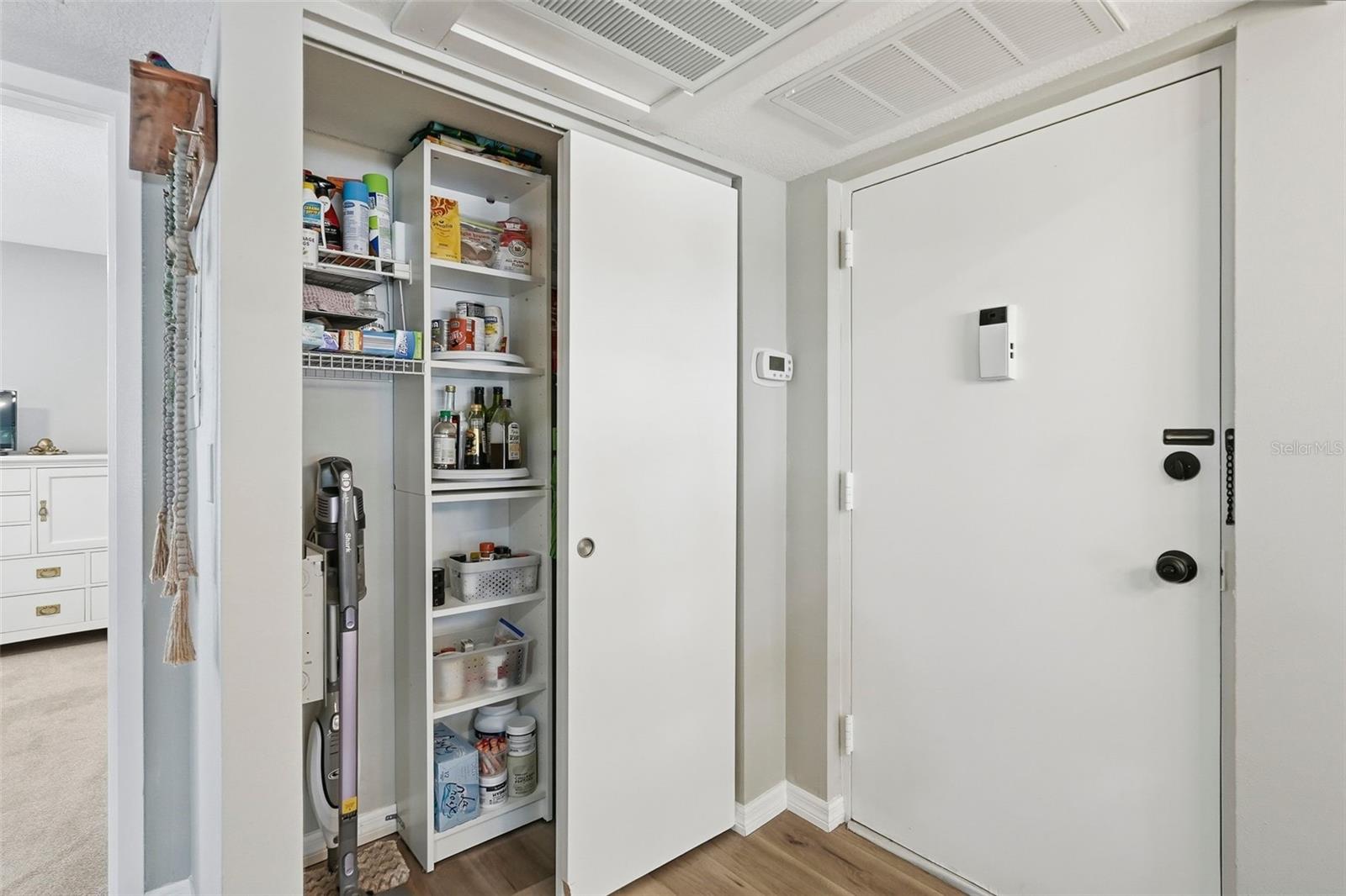 VILLAS DE GOLF CONDO - Residential