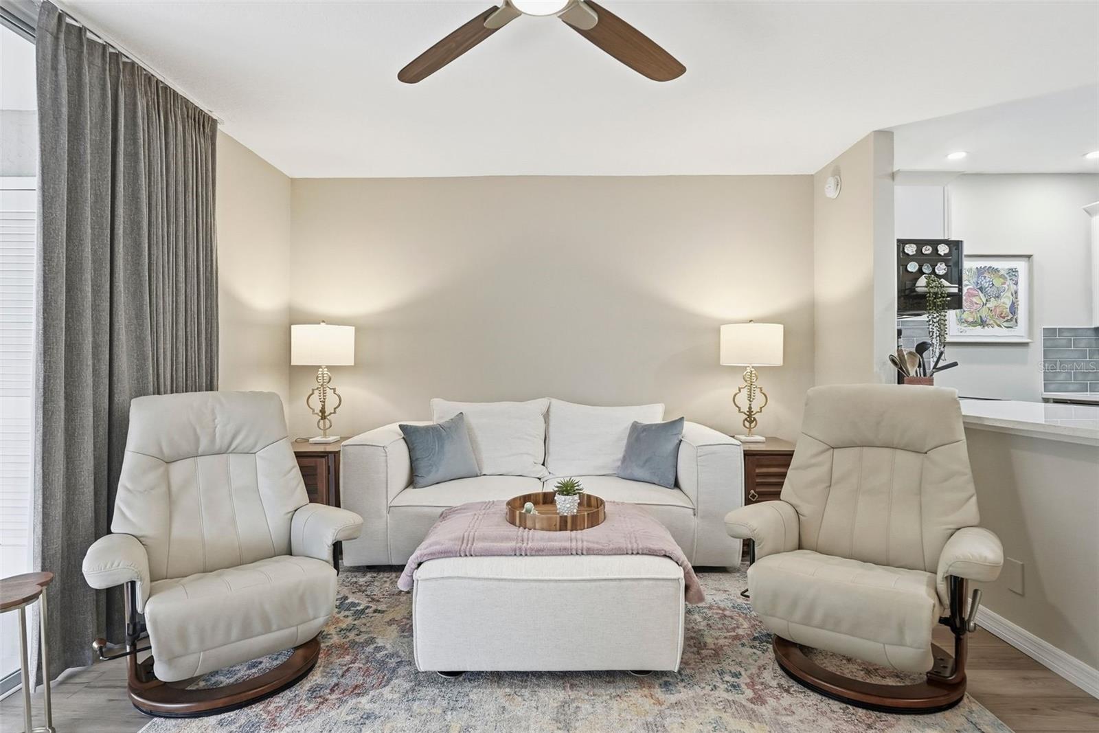 VILLAS DE GOLF CONDO - Residential