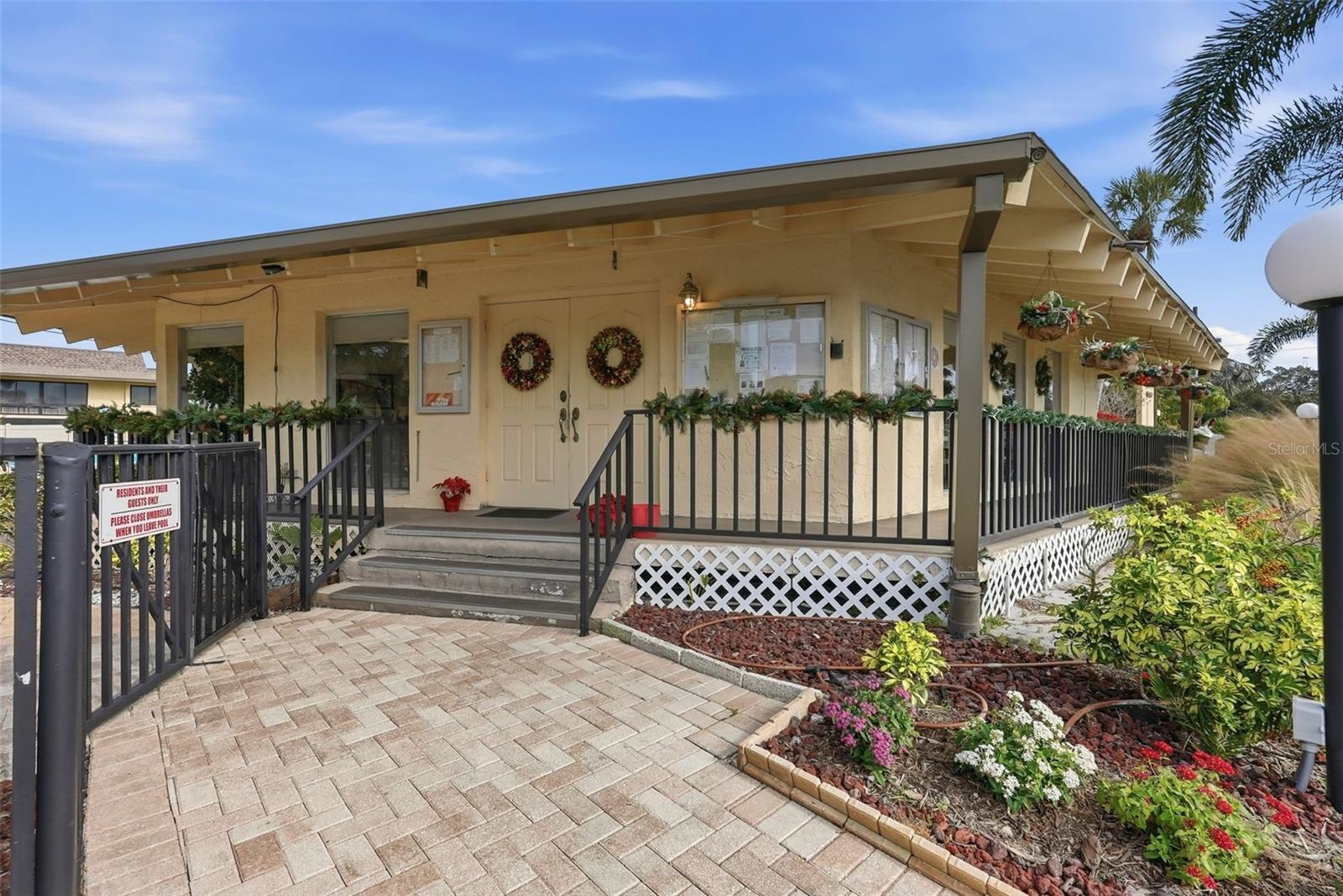 VILLAS DE GOLF CONDO - Residential