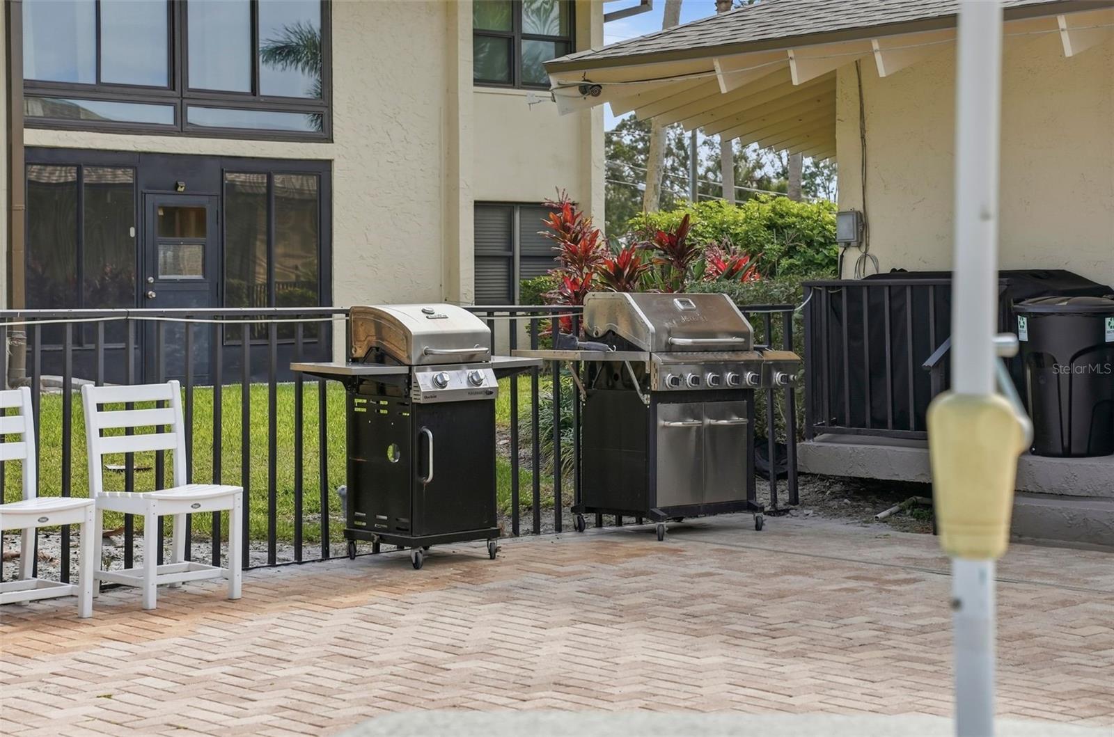 VILLAS DE GOLF CONDO - Residential