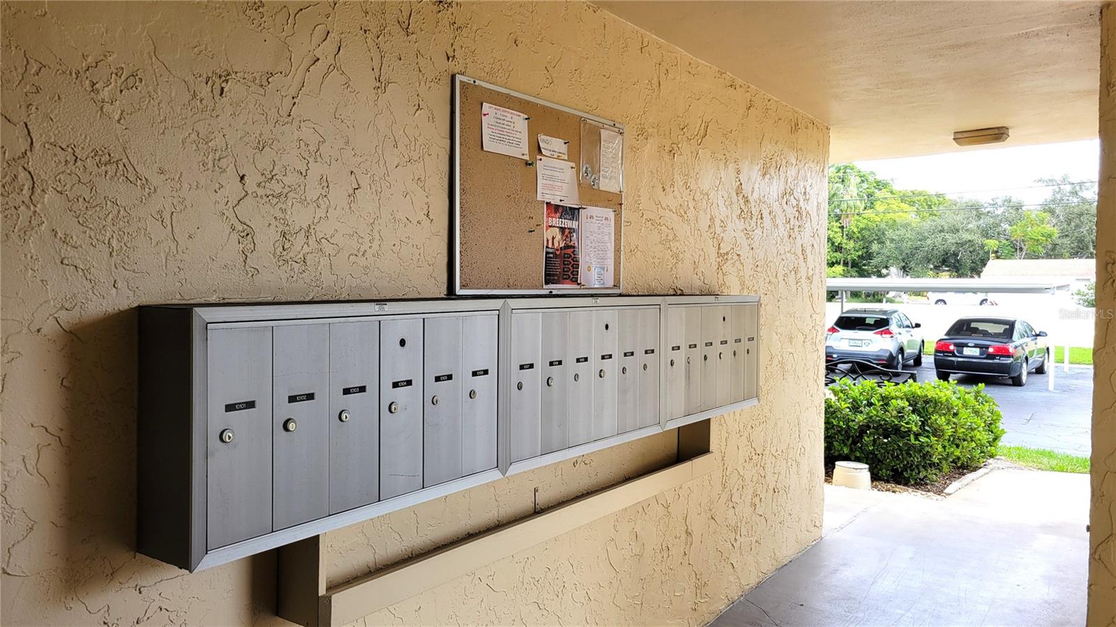 VILLAS DE GOLF CONDO - Residential