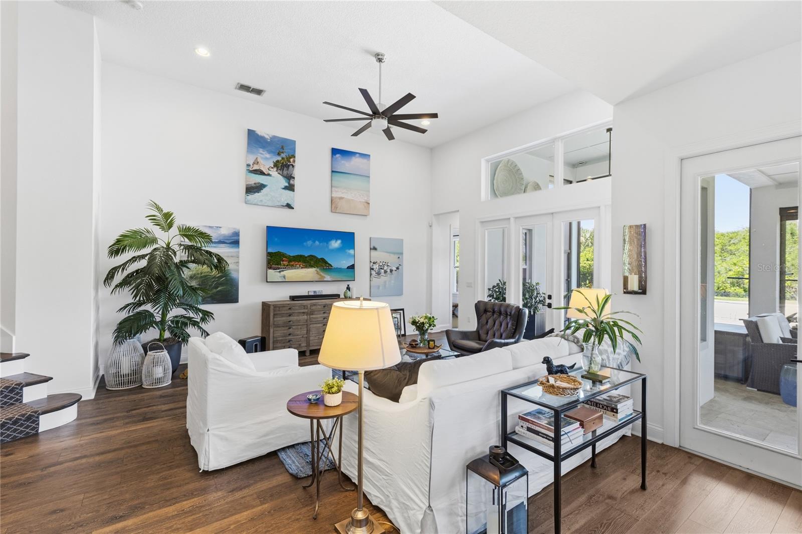 LAUREATE PARK - Residential