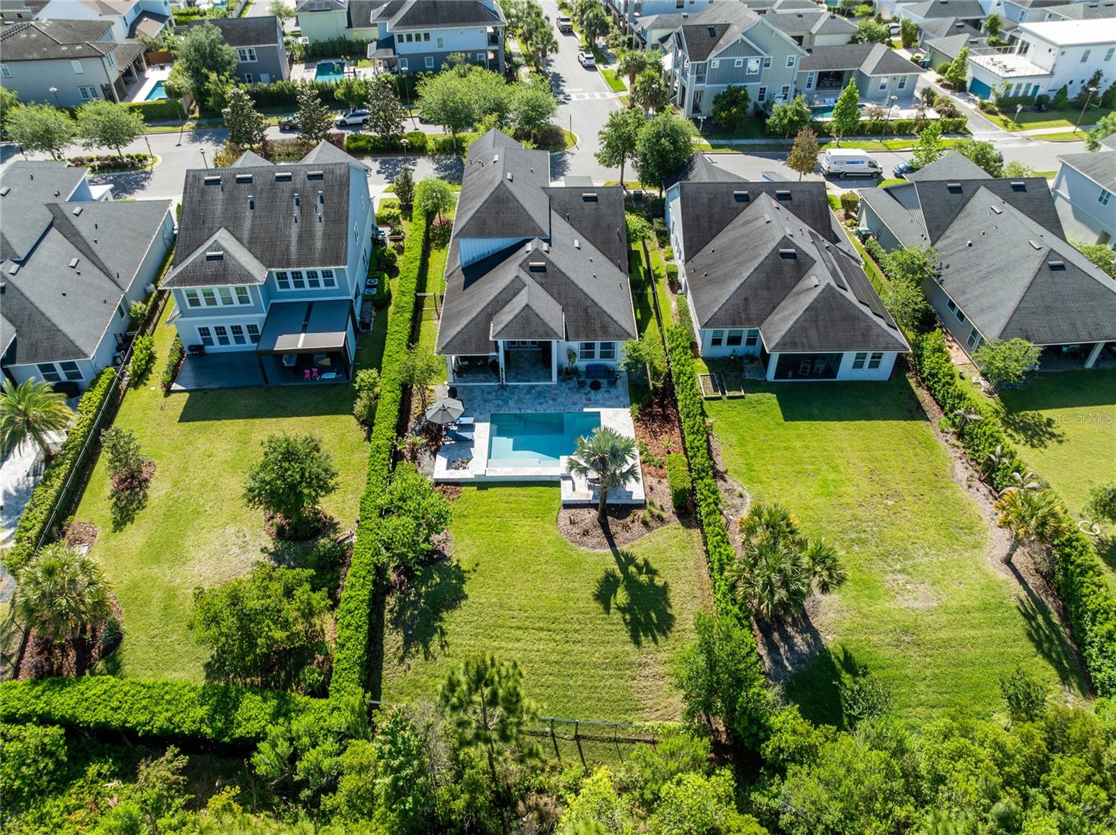 LAUREATE PARK - Residential