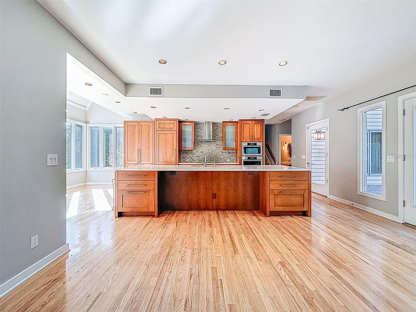 AUTUMN WOODS-UNIT III - Residential Lease