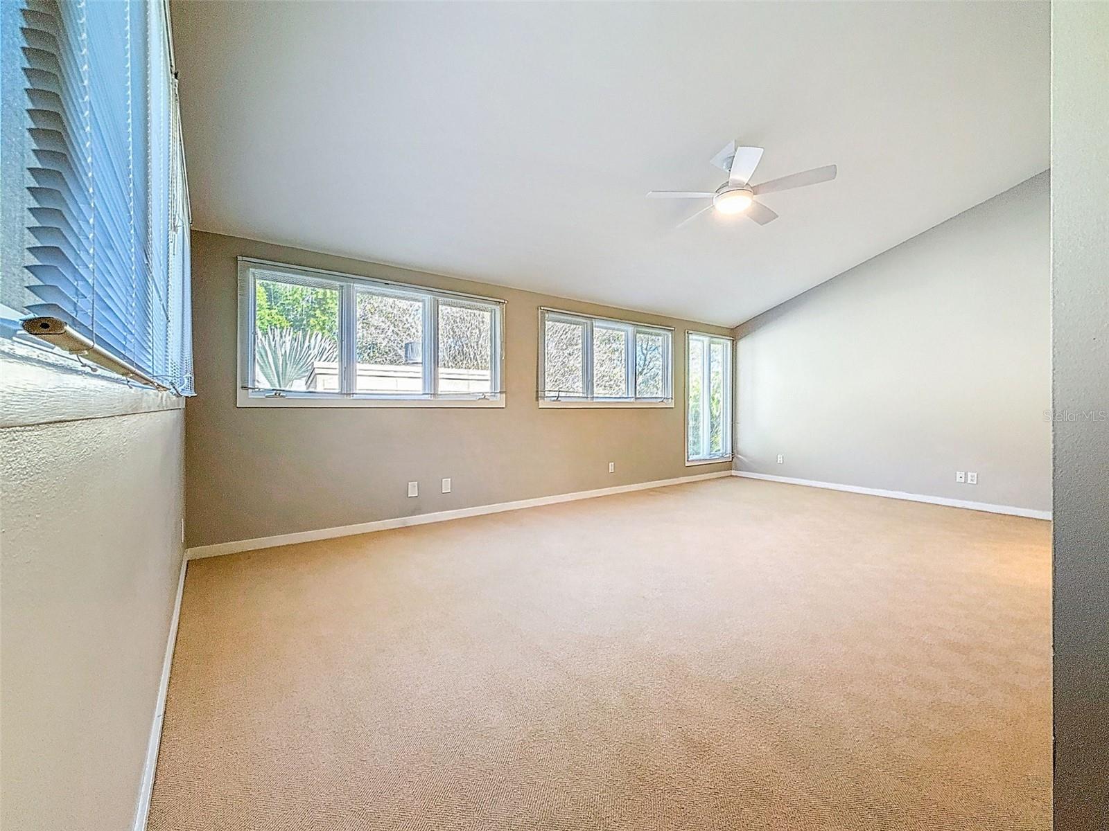 AUTUMN WOODS-UNIT III - Residential Lease