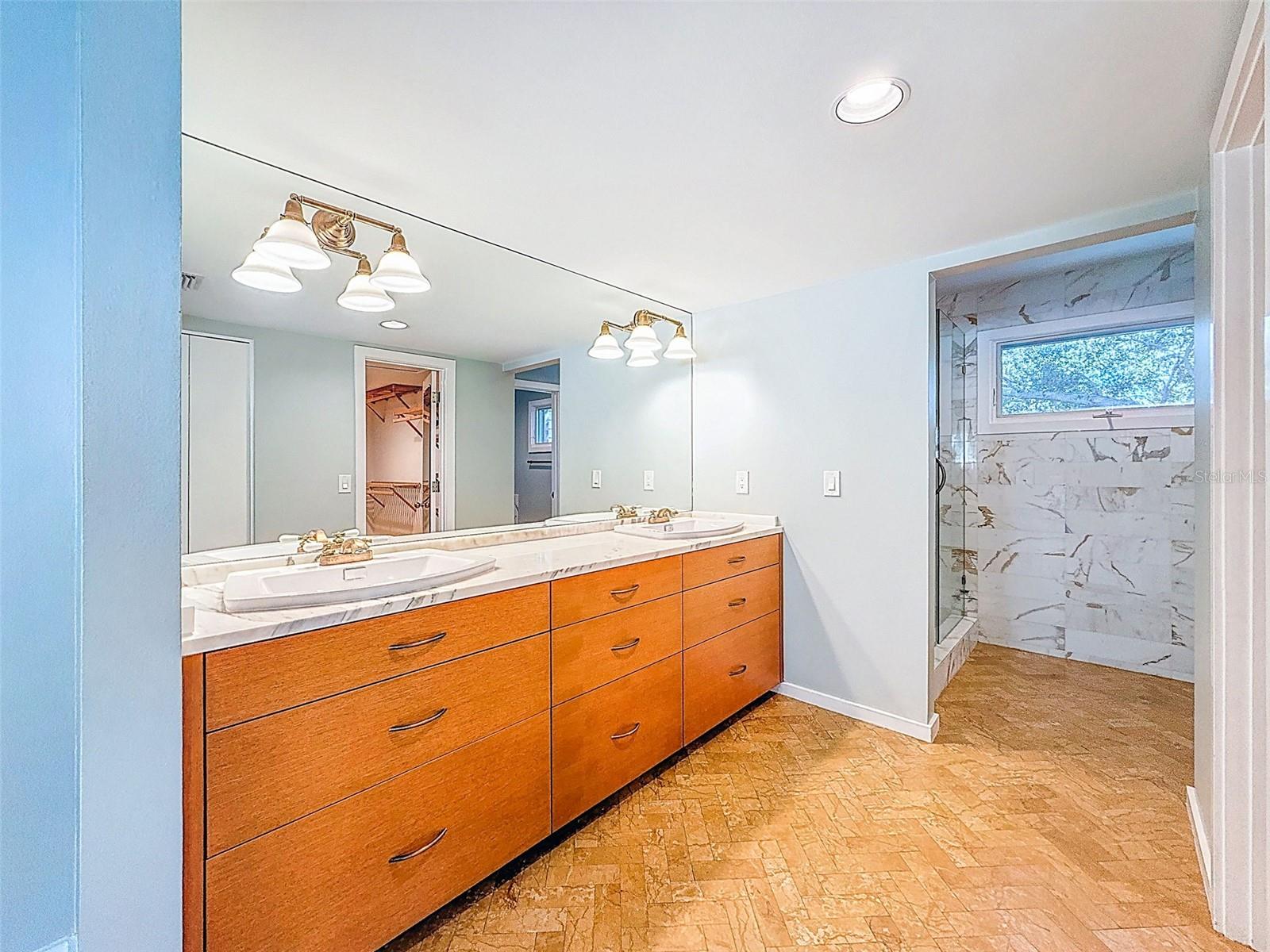 AUTUMN WOODS-UNIT III - Residential Lease