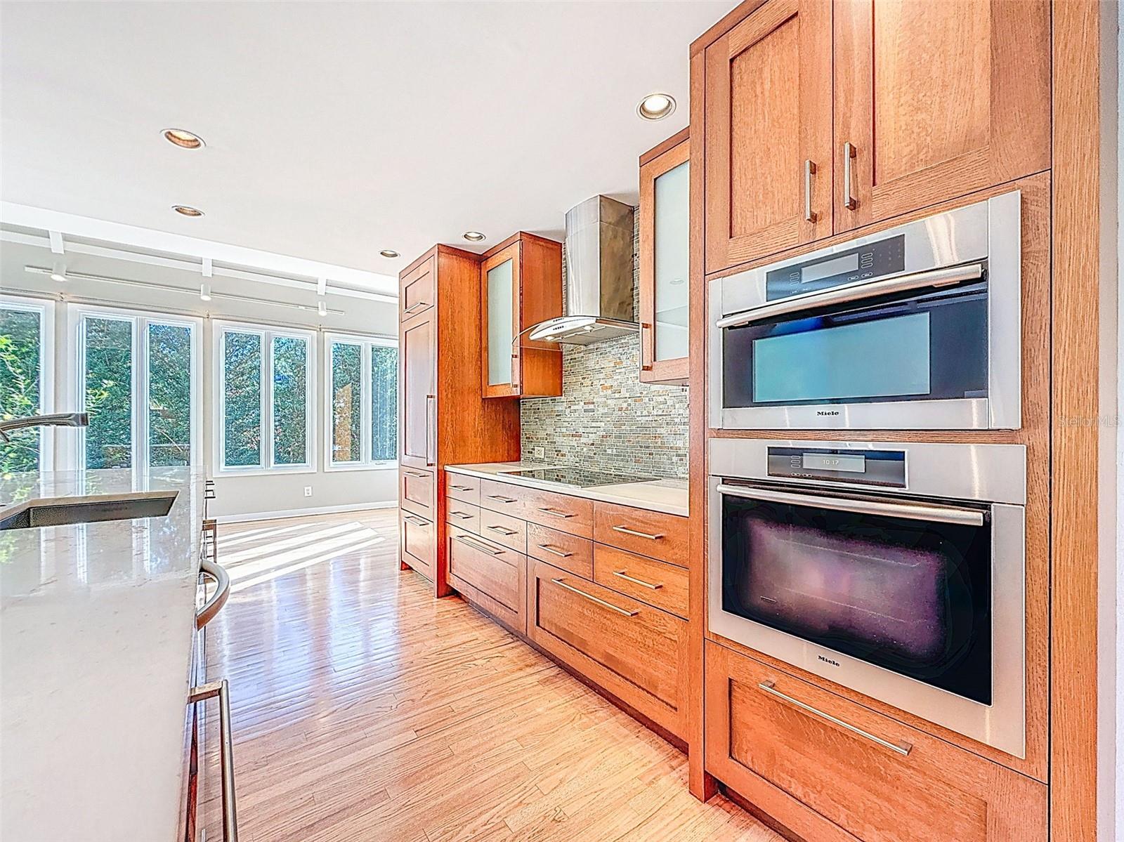 AUTUMN WOODS-UNIT III - Residential Lease