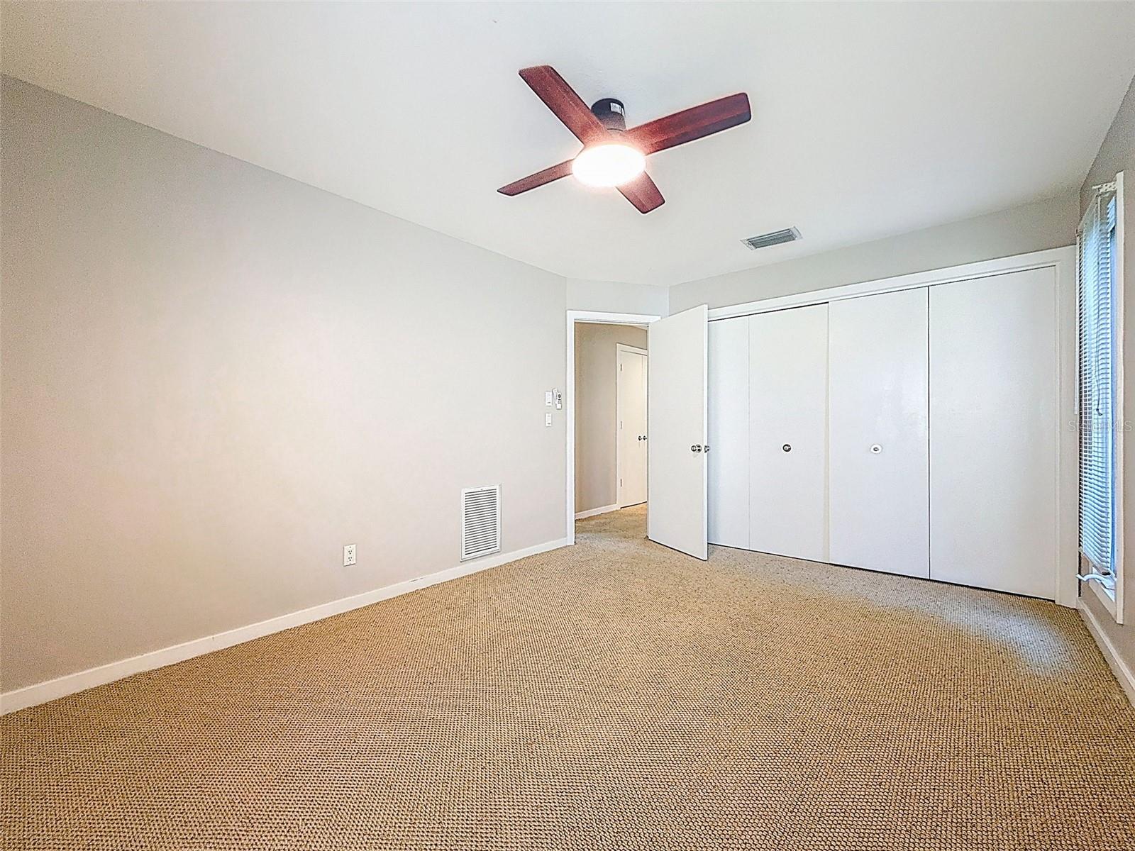 AUTUMN WOODS-UNIT III - Residential Lease