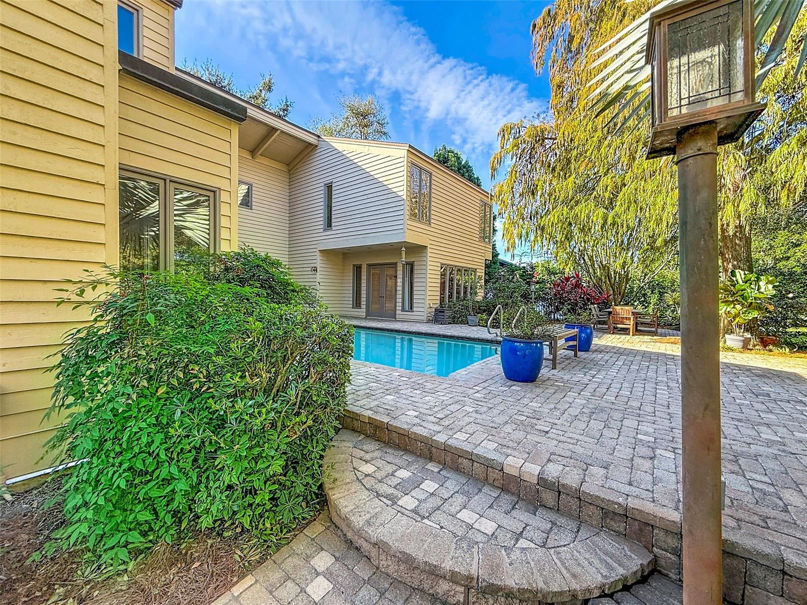 AUTUMN WOODS-UNIT III - Residential Lease