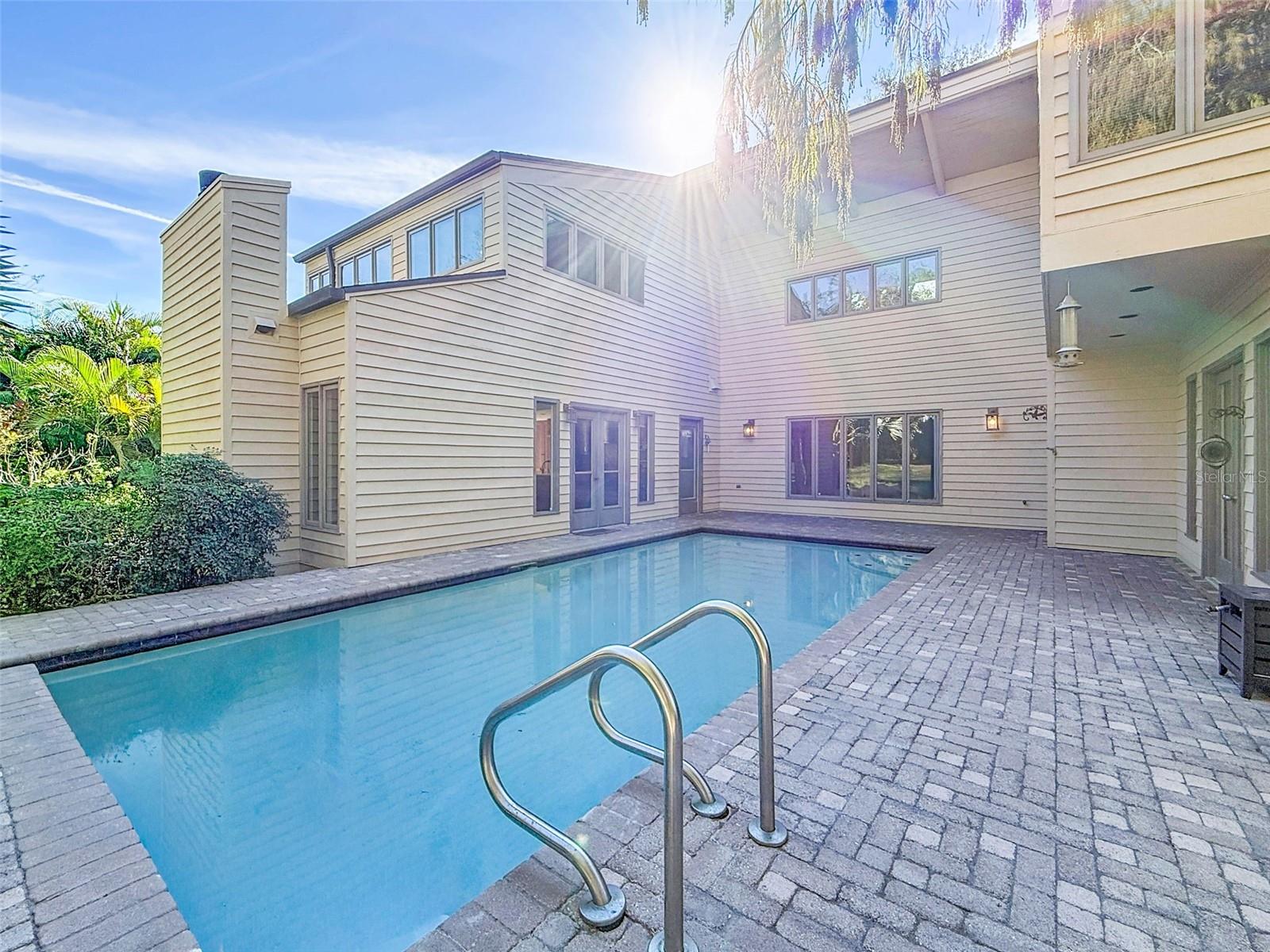 AUTUMN WOODS-UNIT III - Residential Lease