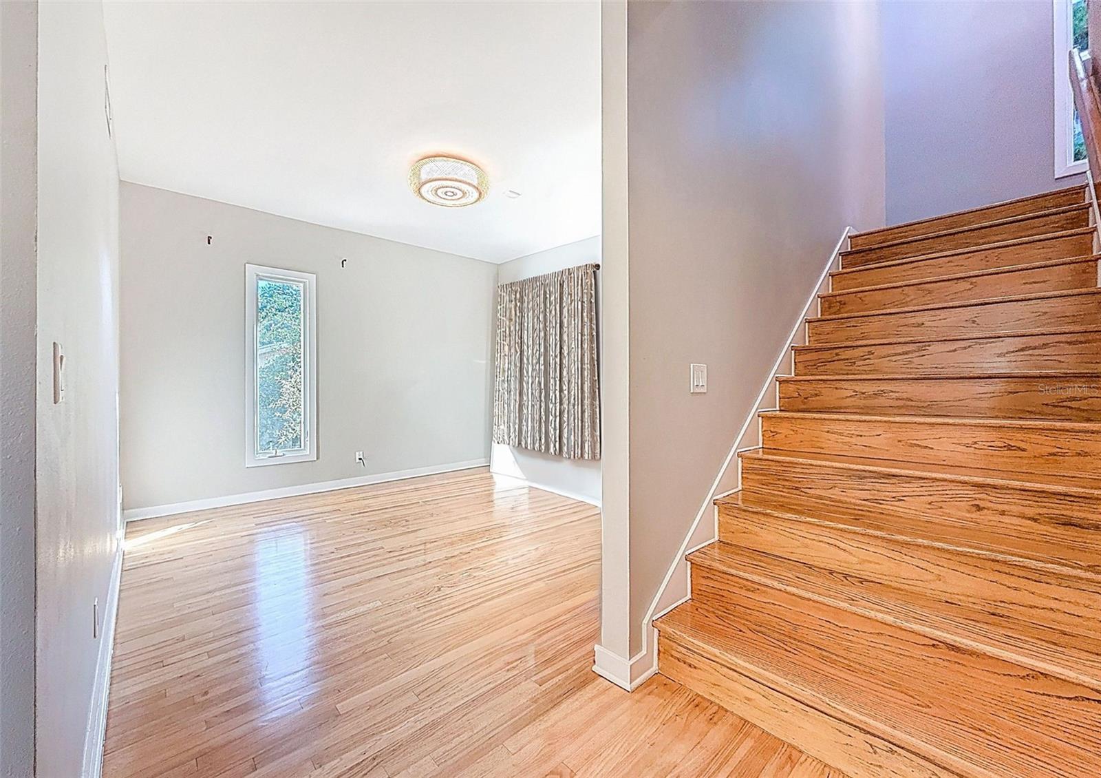 AUTUMN WOODS-UNIT III - Residential Lease