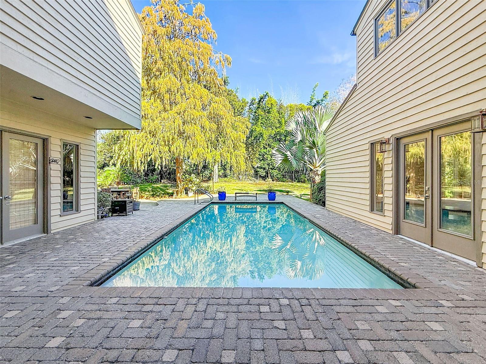 AUTUMN WOODS-UNIT III - Residential Lease