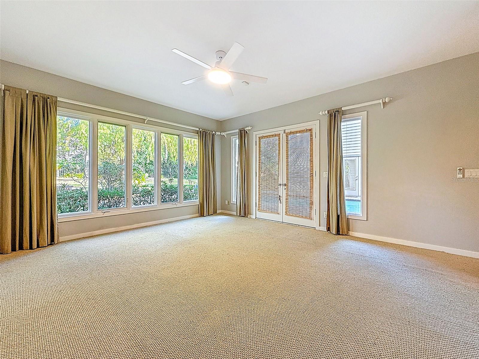 AUTUMN WOODS-UNIT III - Residential Lease