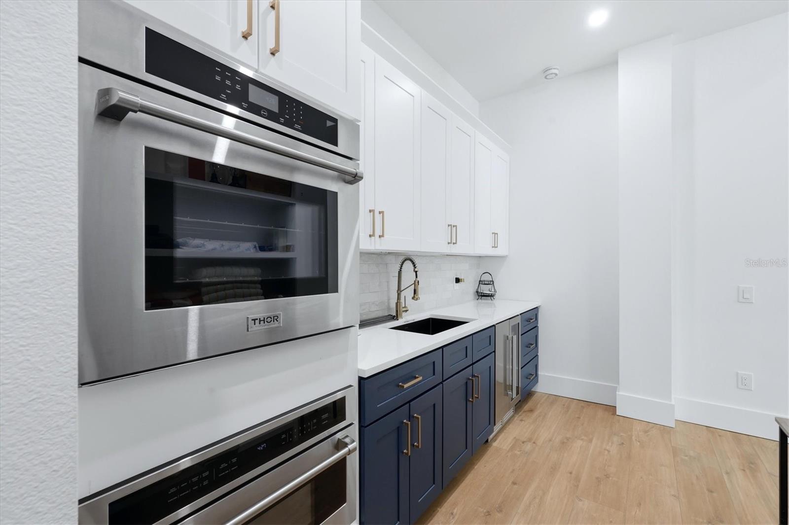 PHILLIPPI COVE - Residential