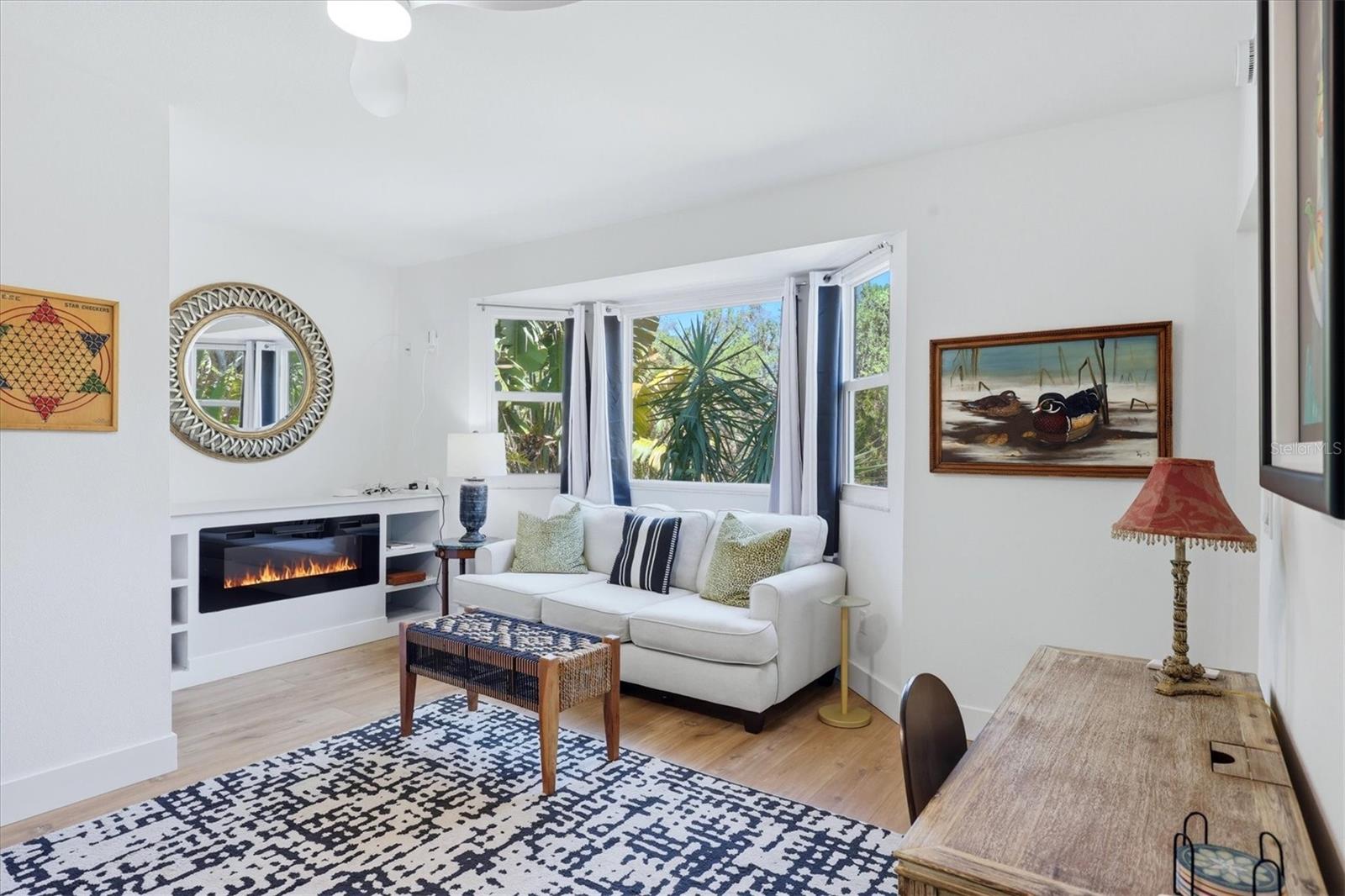 PHILLIPPI COVE - Residential