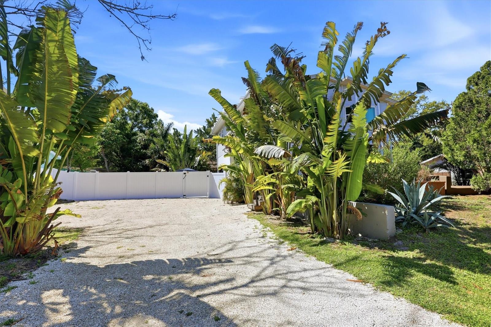 PHILLIPPI COVE - Residential