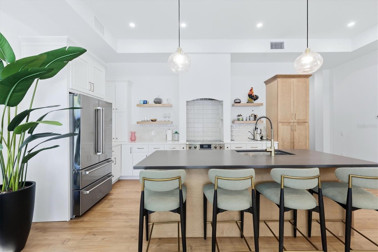 PHILLIPPI COVE - Residential