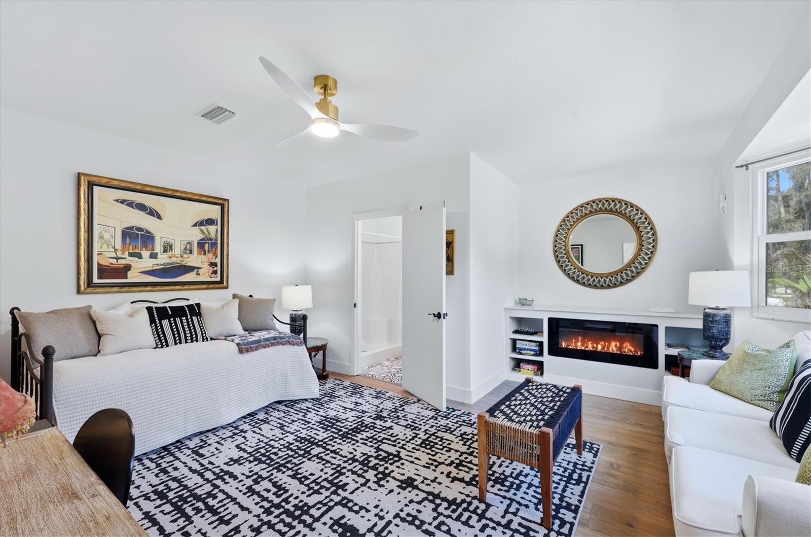 PHILLIPPI COVE - Residential