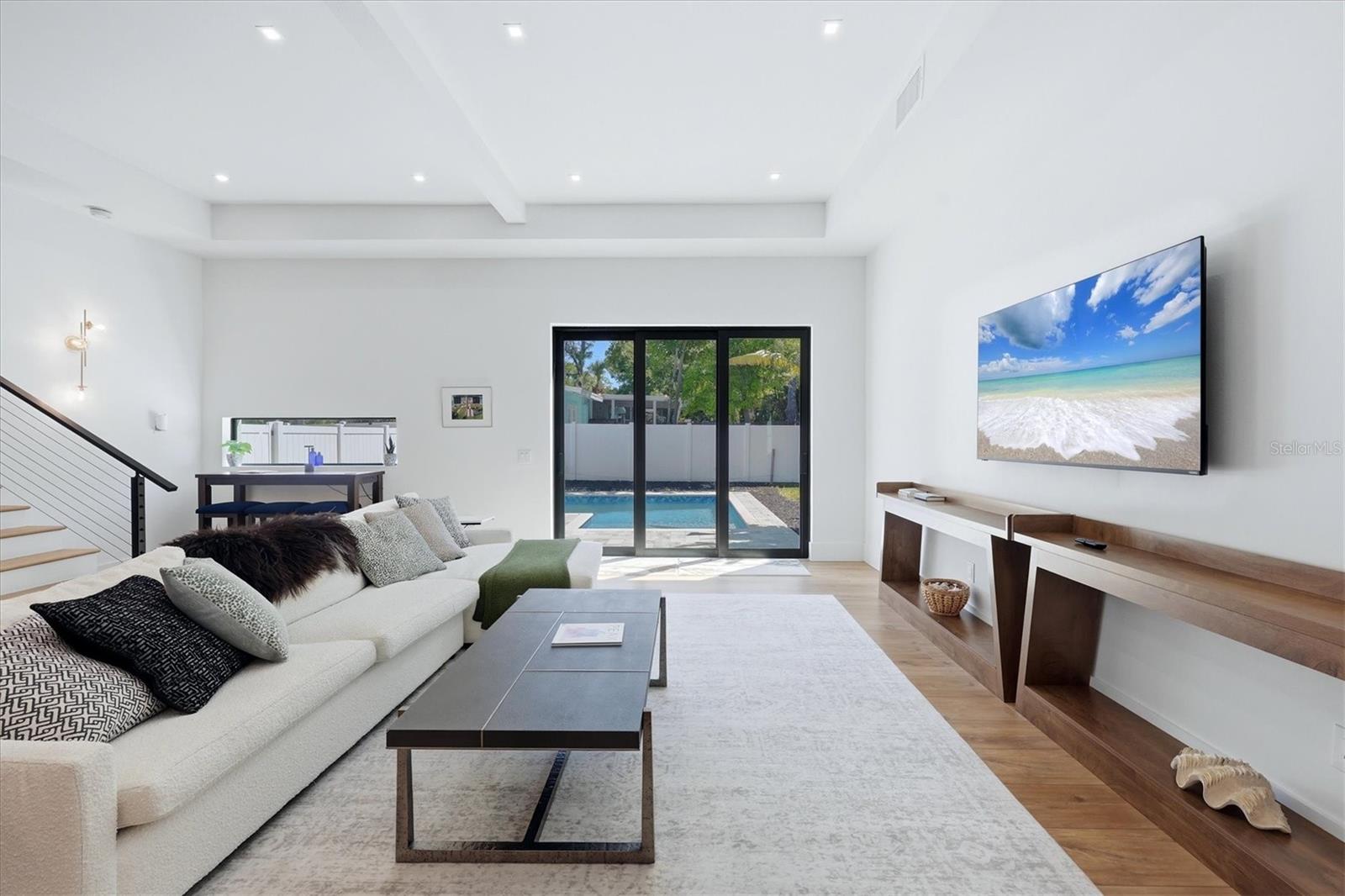 PHILLIPPI COVE - Residential