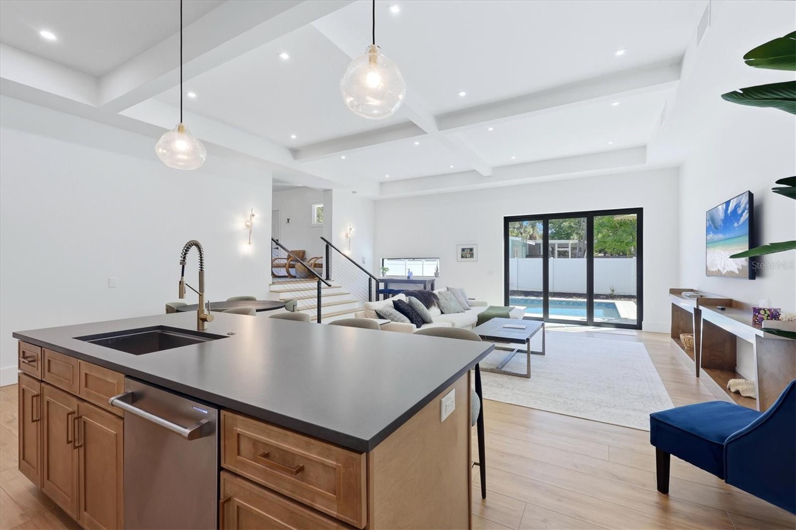 PHILLIPPI COVE - Residential