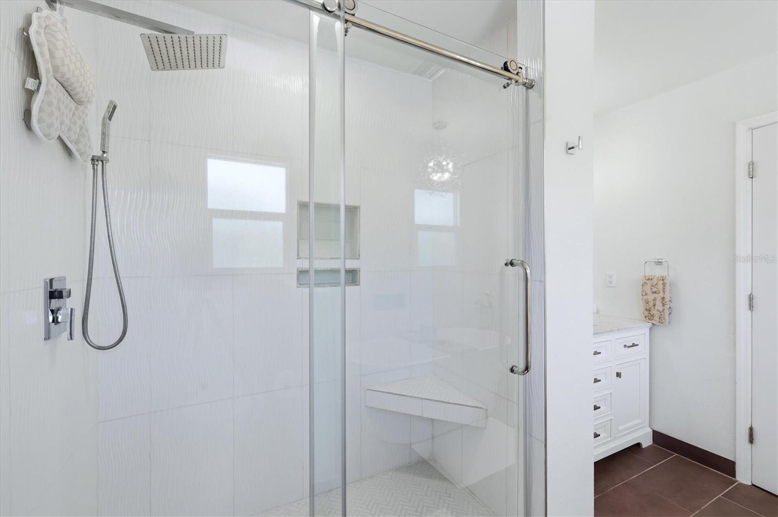 PHILLIPPI COVE - Residential