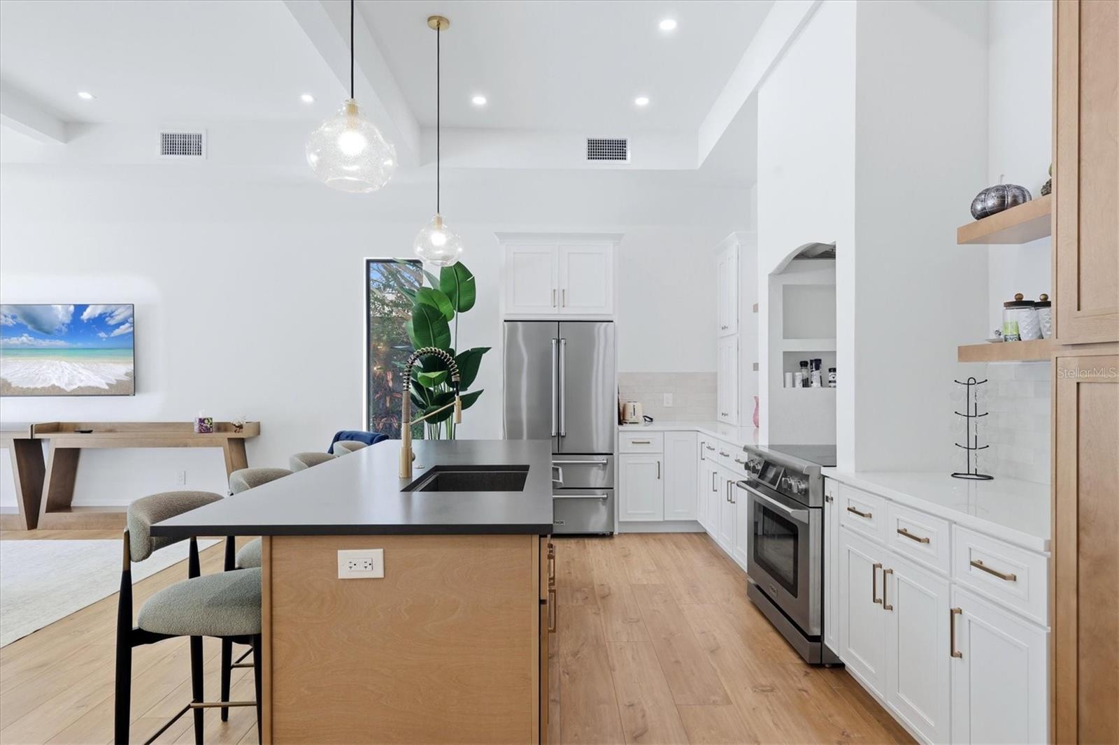 PHILLIPPI COVE - Residential