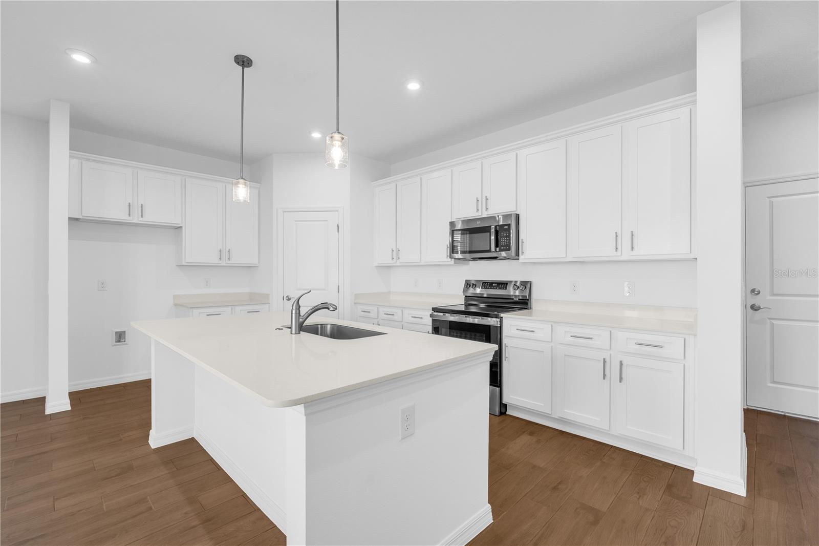 OAKFIELD TRAILS - Residential