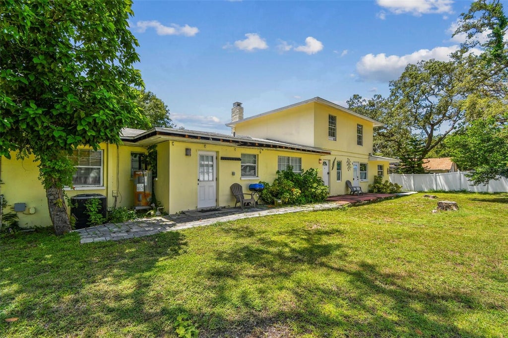 Photo of 1377 S Washington Avenue, Clearwater, FL 33756 (MLS # TB8549151)