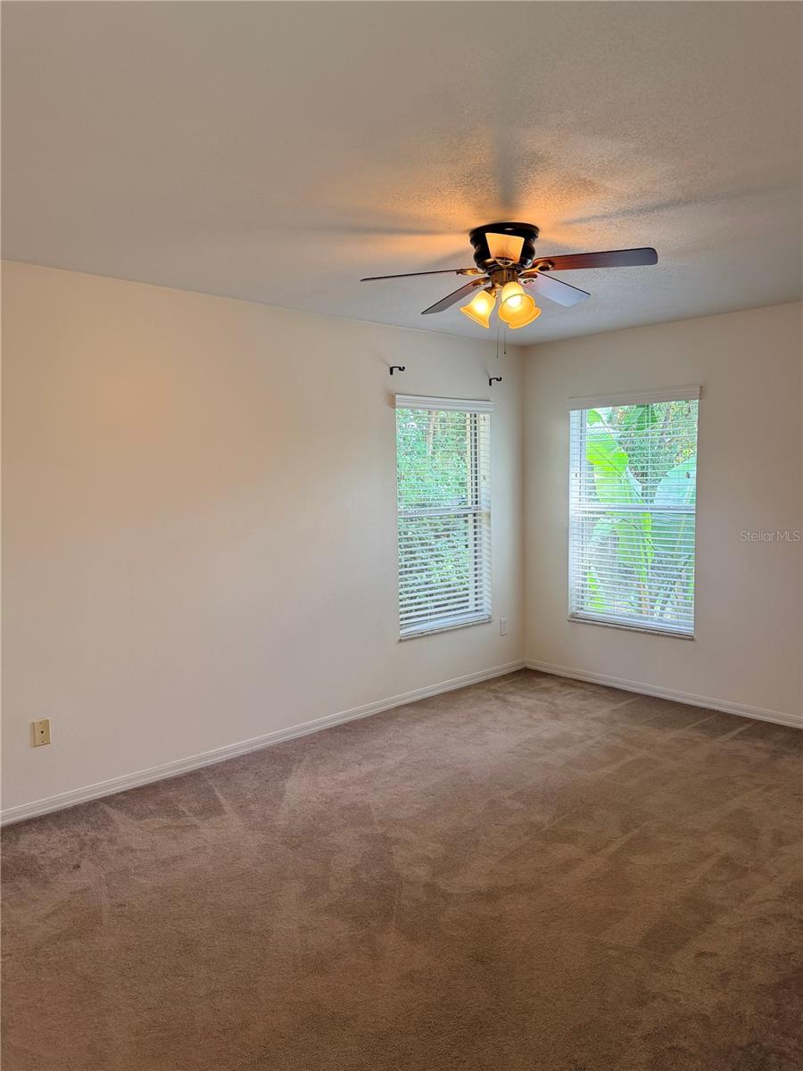 CREEKWOOD - Residential