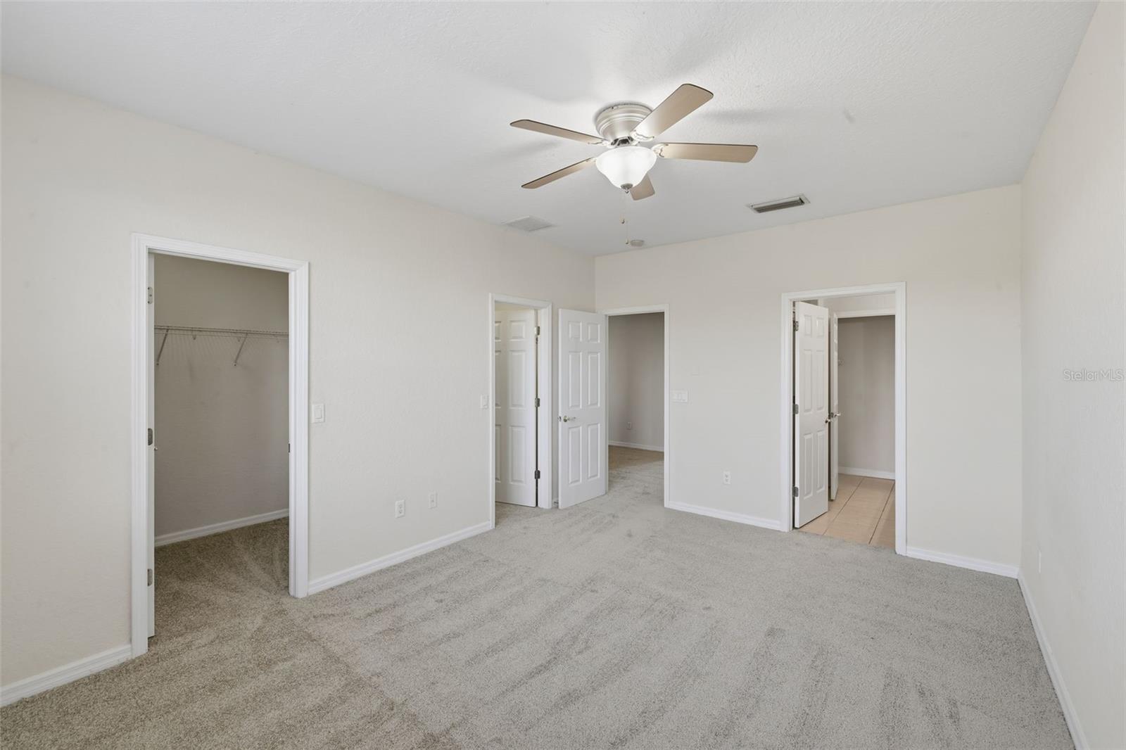 SEVEN OAKS - Residential