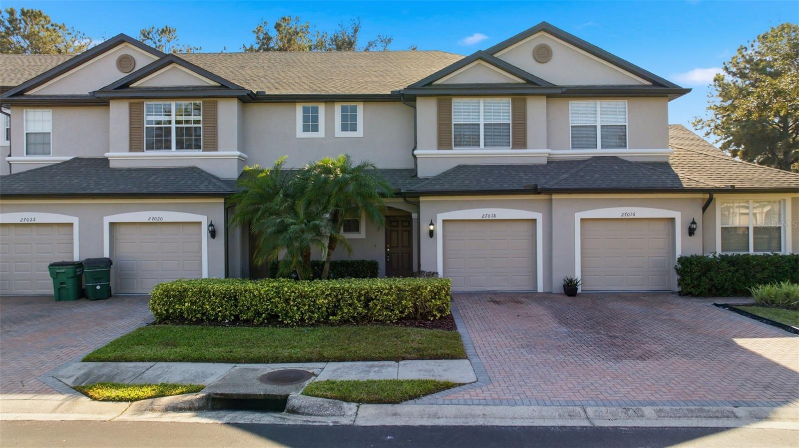 SEVEN OAKS - Residential