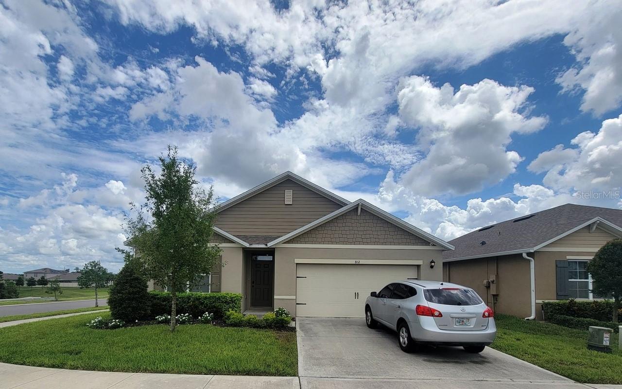 Welcome to this spacious 4-bedroom, 2-bath home located in the heart of Orange City. Enjoy an open-concept layout with a bright and inviting backyard, perfect for entertaining or relaxing. Situated just 1 mile from major shopping and dining options such as Walmart, Publix, Home Depot, Ross, and top banks including Bank of America, Chase, and Wells Fargo. Only 3–4 miles from the stunning Blue Spring State Park, and about 40 minutes from New Smyrna Beach. Quick access to I-4 makes commuting a breeze. Nestled in a friendly, this home offers the perfect balance of comfort, convenience, and Florida lifestyle.