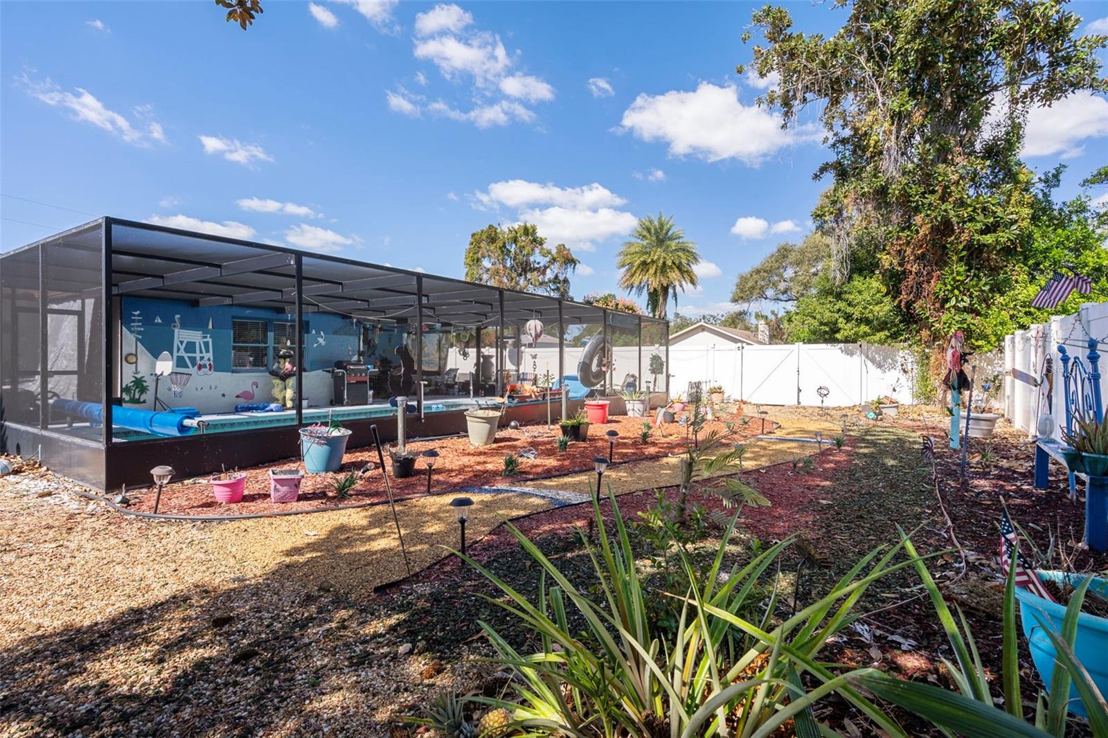 SPRING HILL - Residential