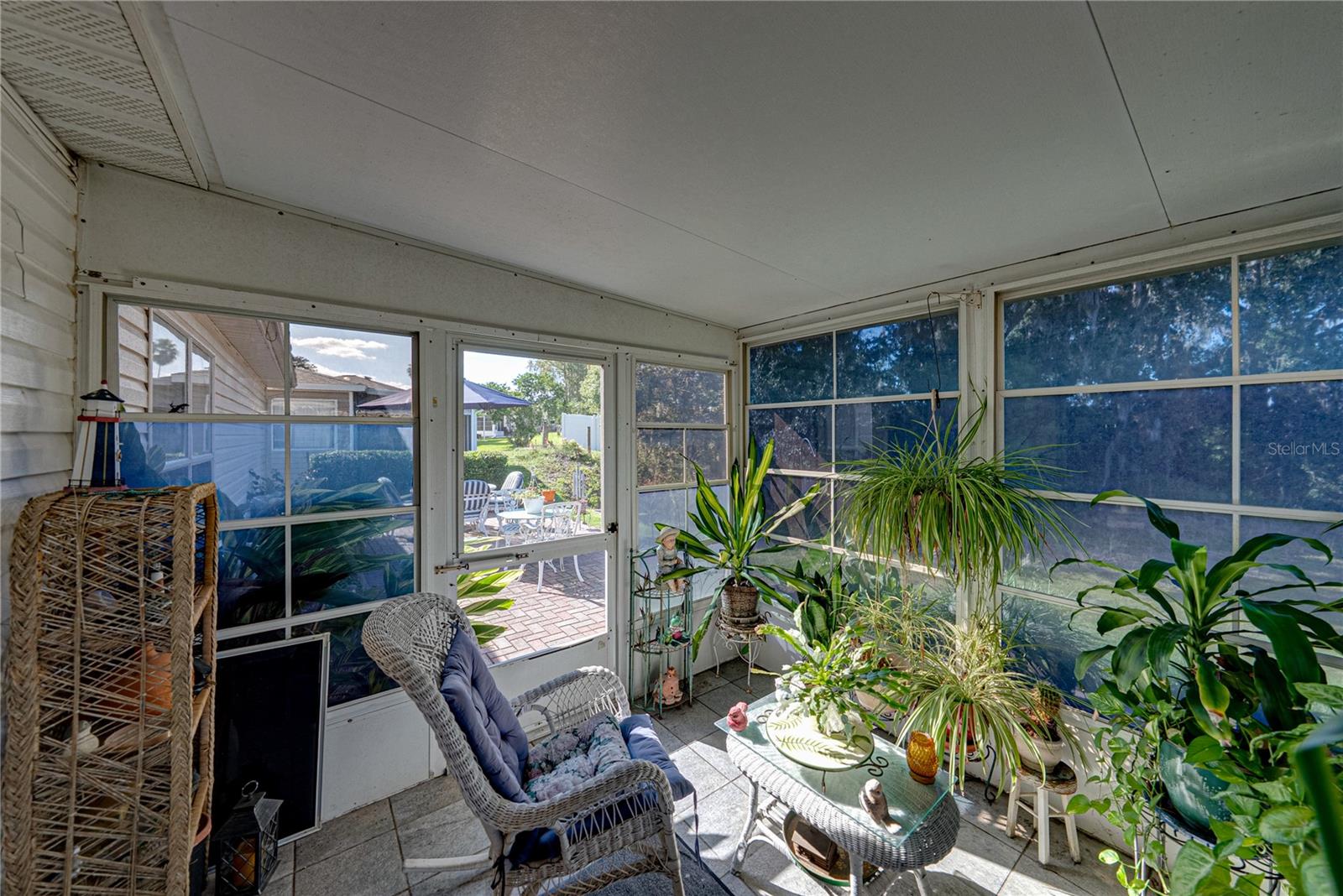 TAMPA BAY GOLF TENNIS CLUB - Residential Lease