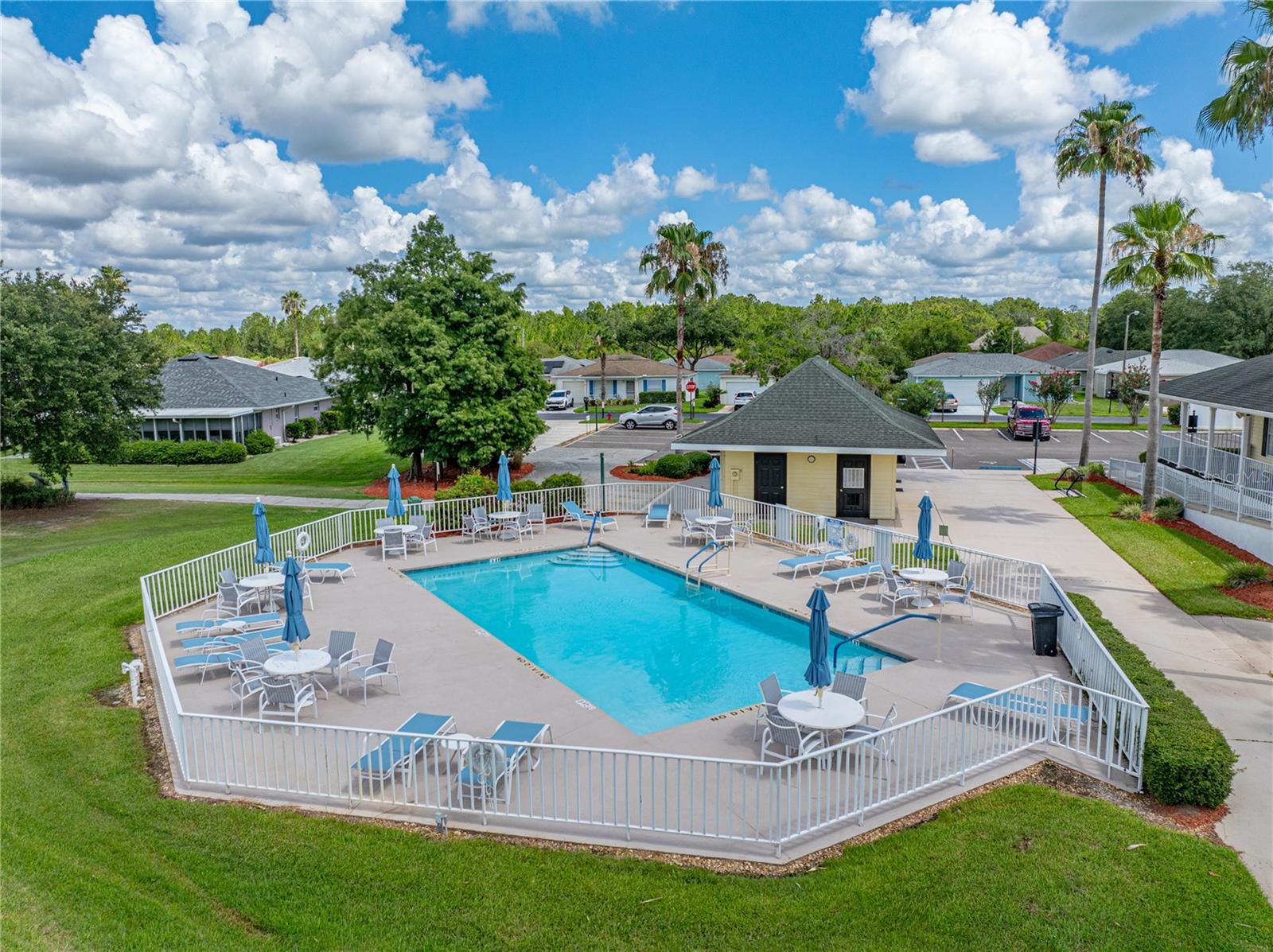 TAMPA BAY GOLF TENNIS CLUB - Residential Lease