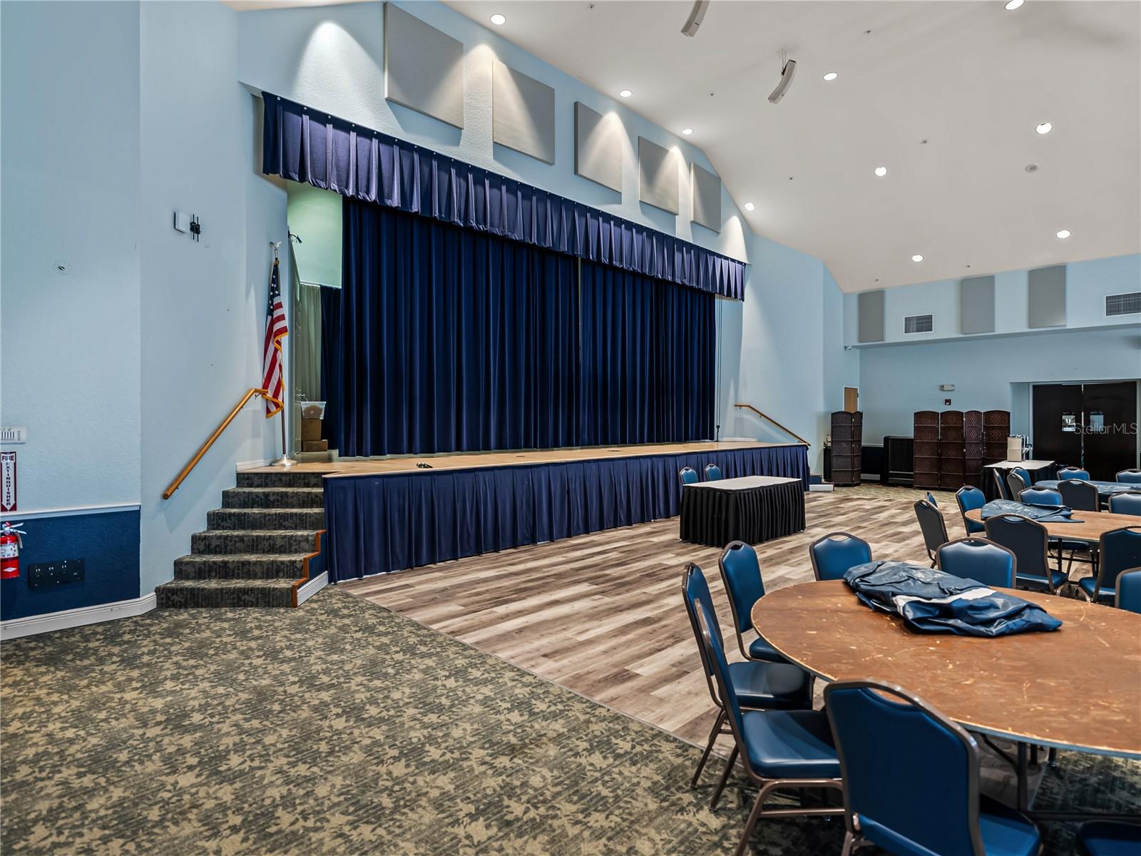 TAMPA BAY GOLF TENNIS CLUB - Residential Lease