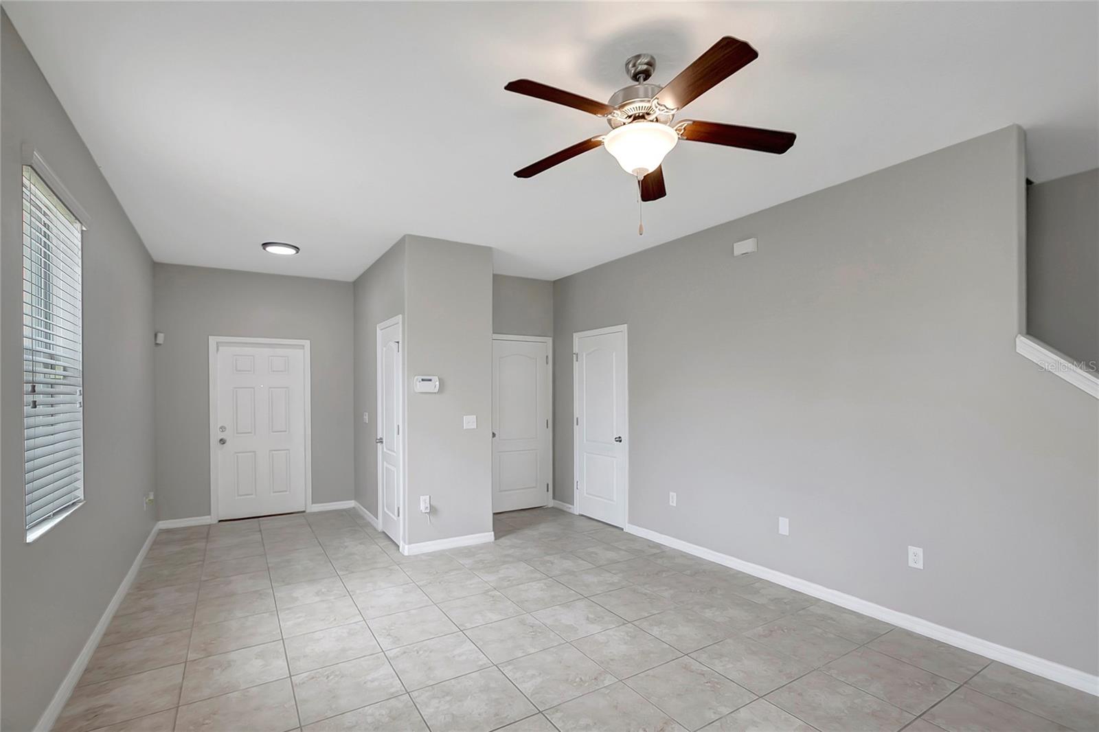 HAWKS POINT PH N TWNHMS - Residential