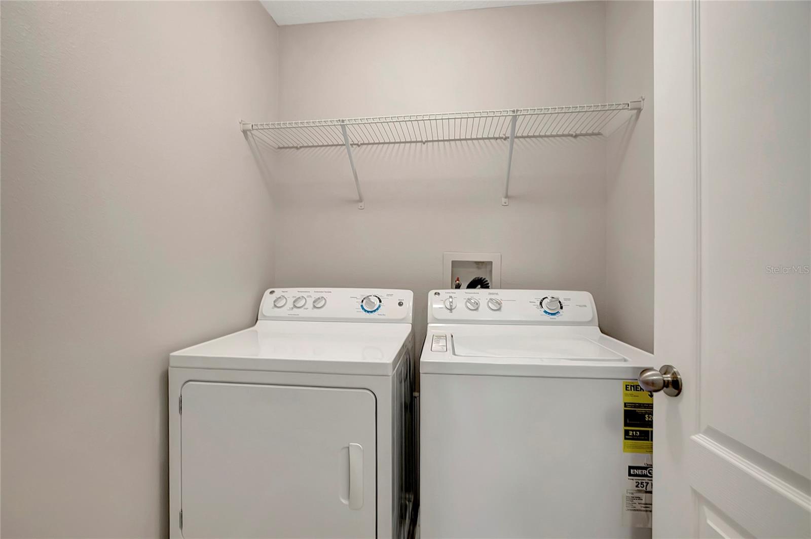 HAWKS POINT PH N TWNHMS - Residential