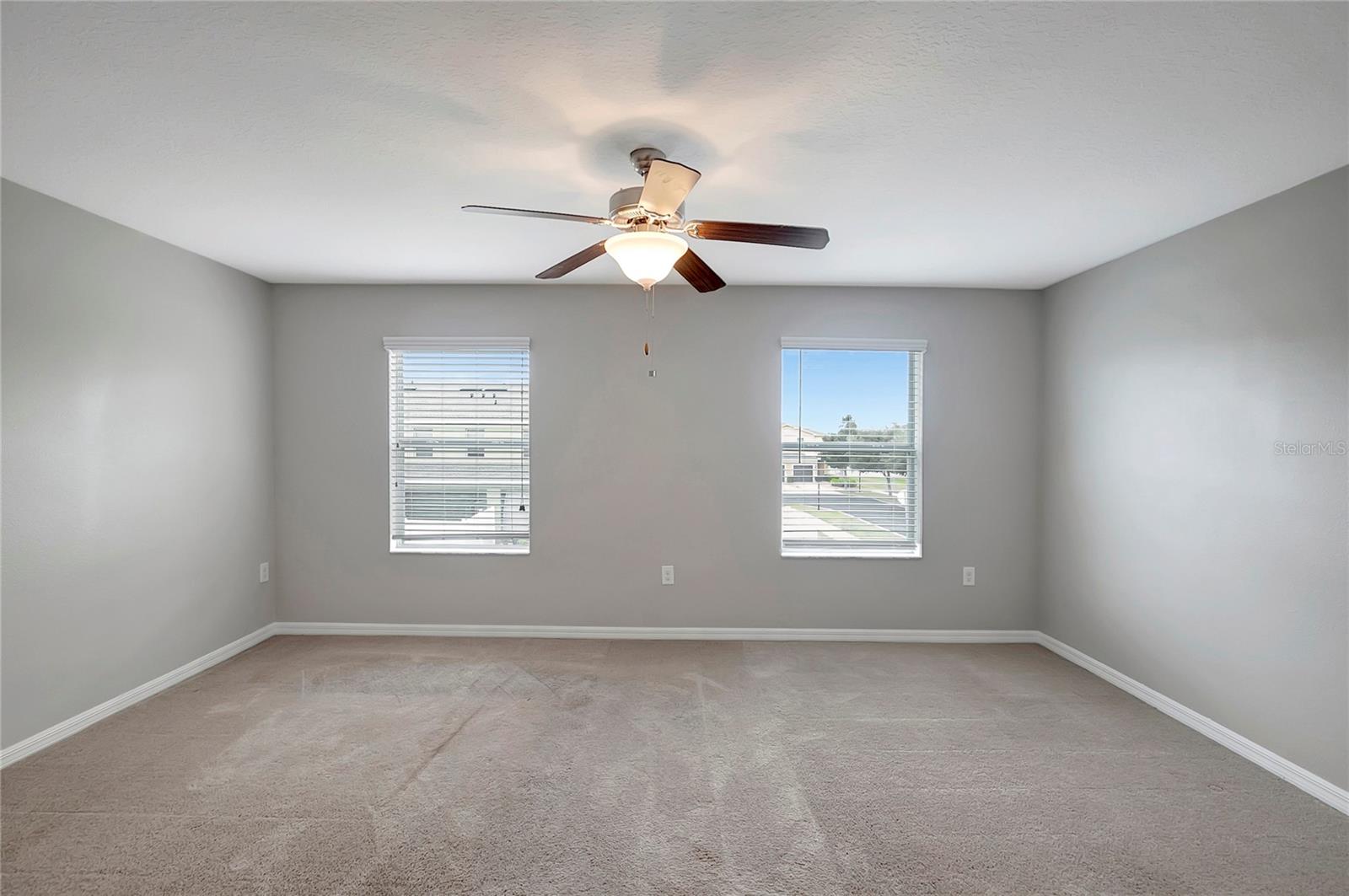 HAWKS POINT PH N TWNHMS - Residential